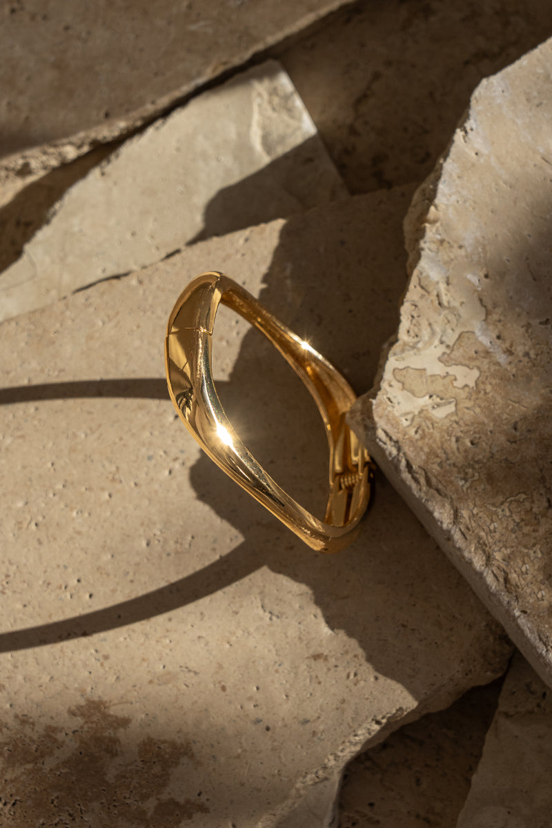 Gold Arcello Hinge Bracelet