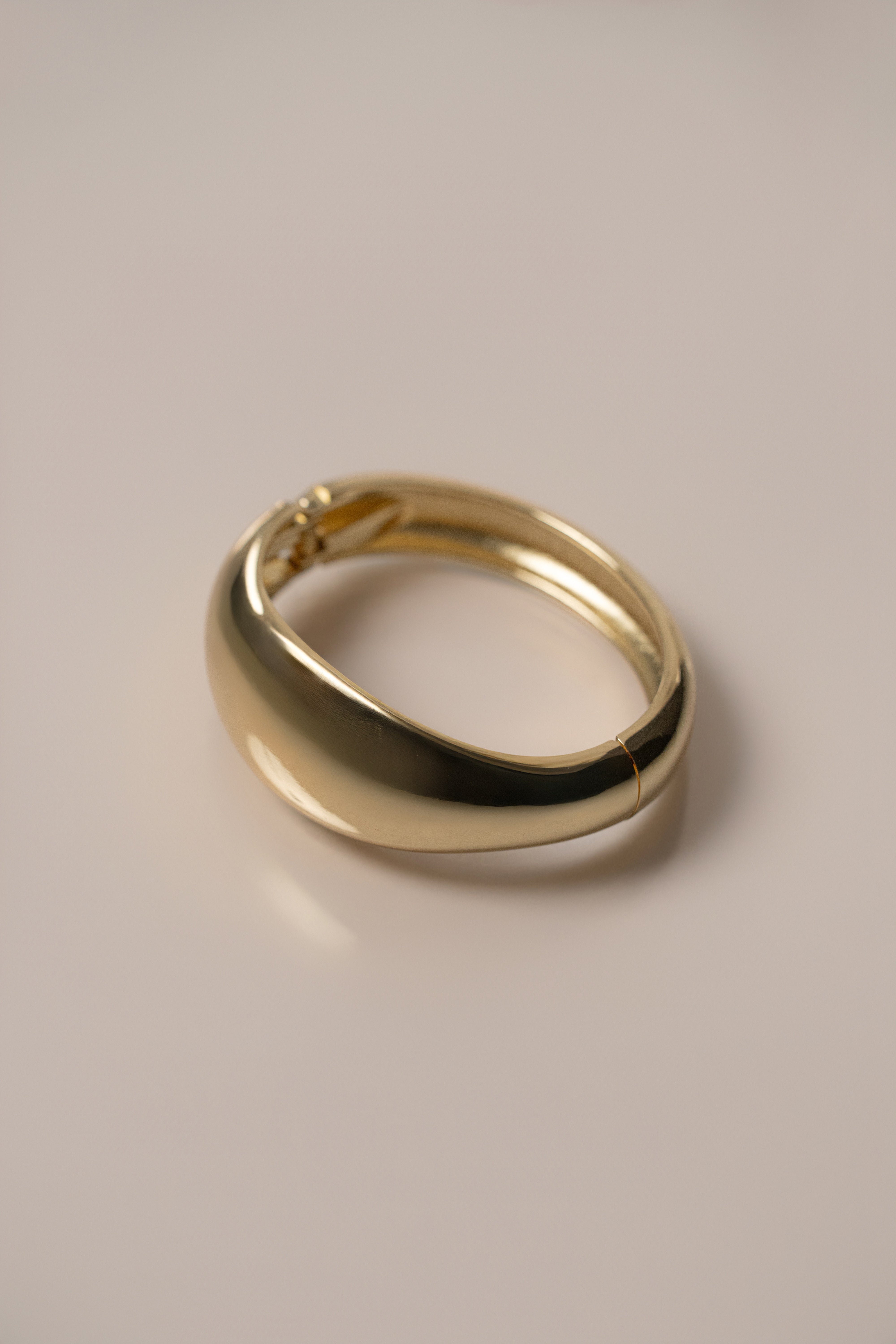 Gold Nellie Hinge Bracelet