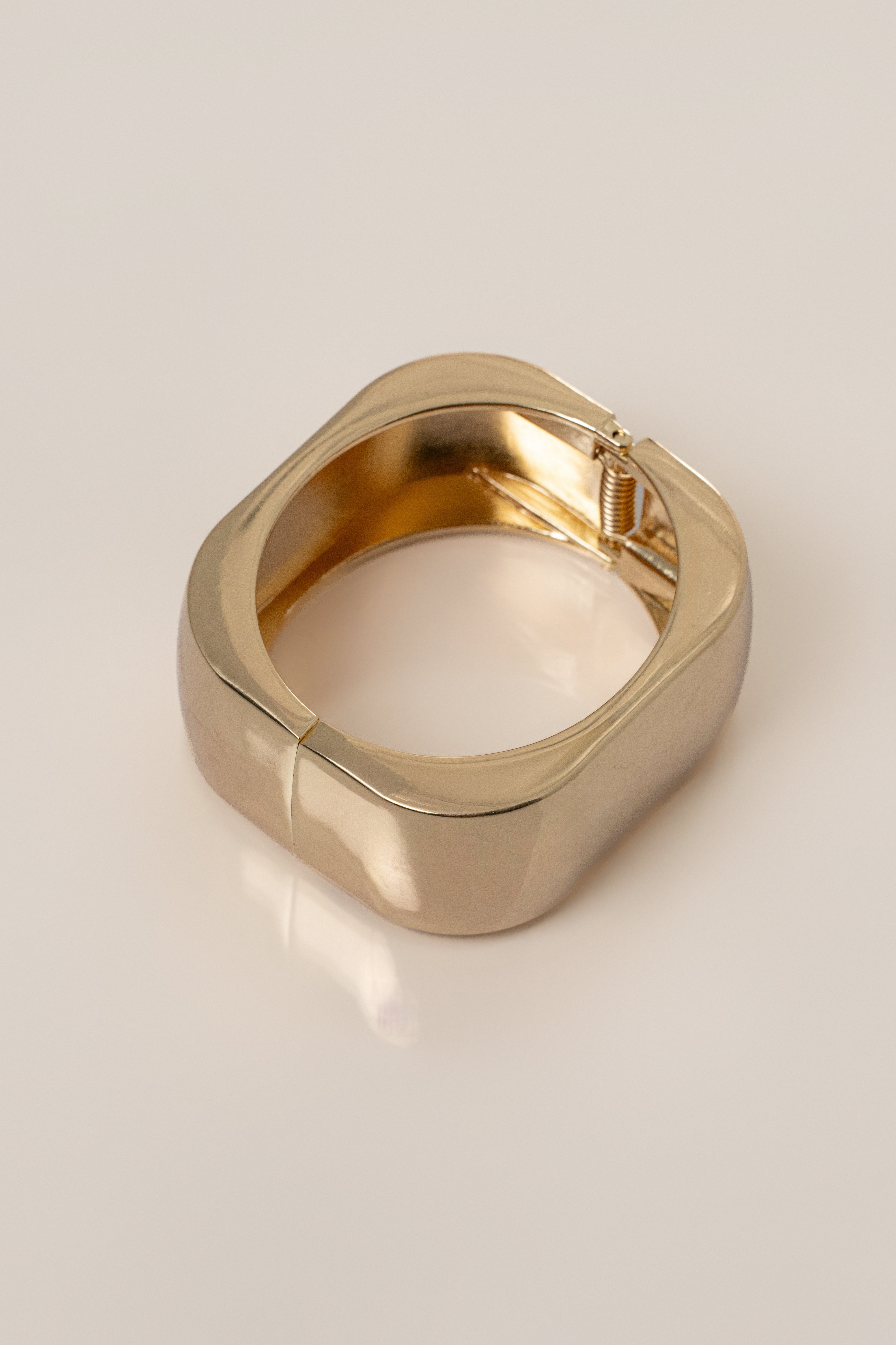 Gold Adria Hinge Bracelet - JLUXLABEL