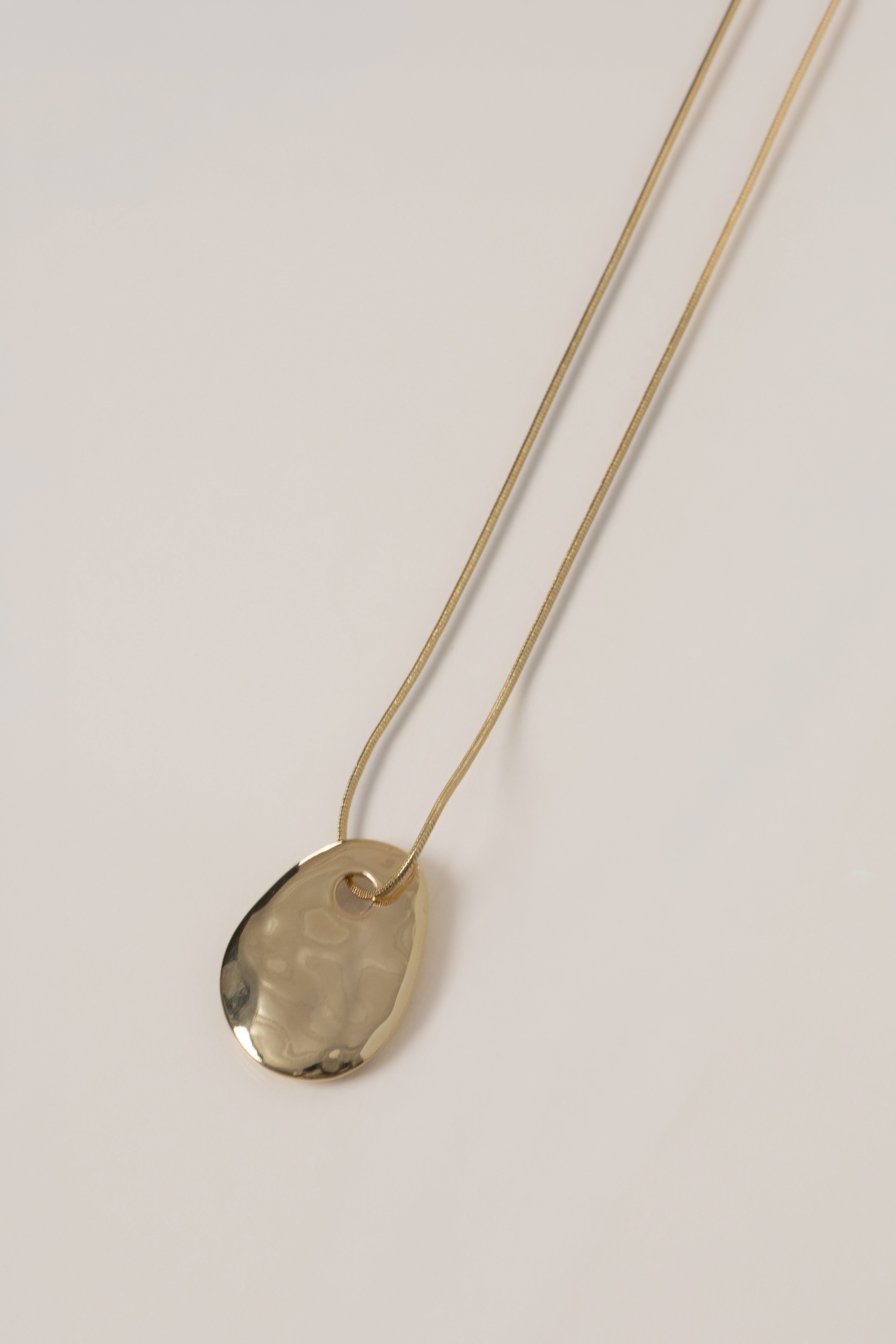 Gold Aurum Pendant Necklace - JLUXLABEL