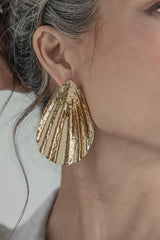 Gold Seashell Shores Earrings