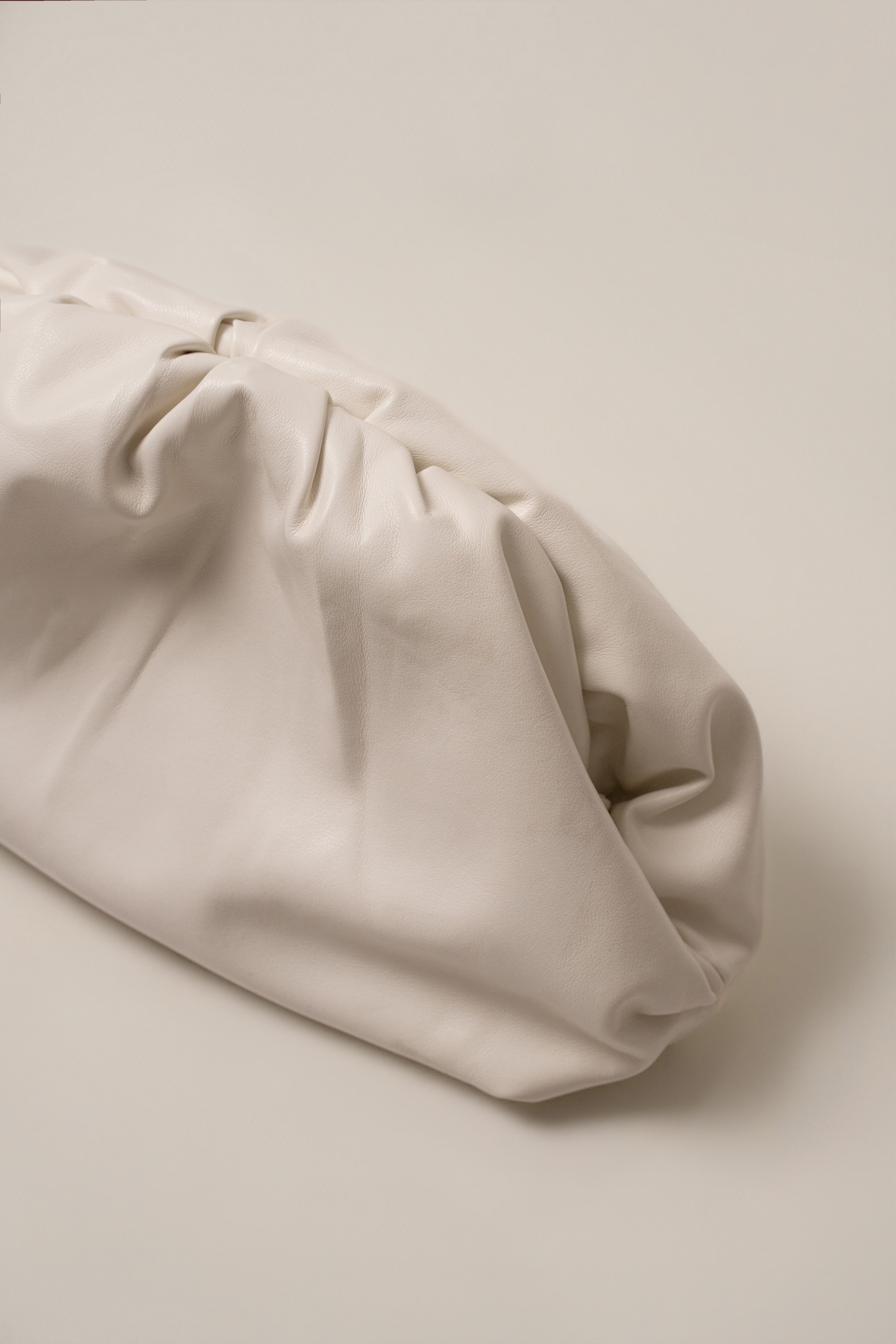White Signature Cloud Bag - JLUXLABEL