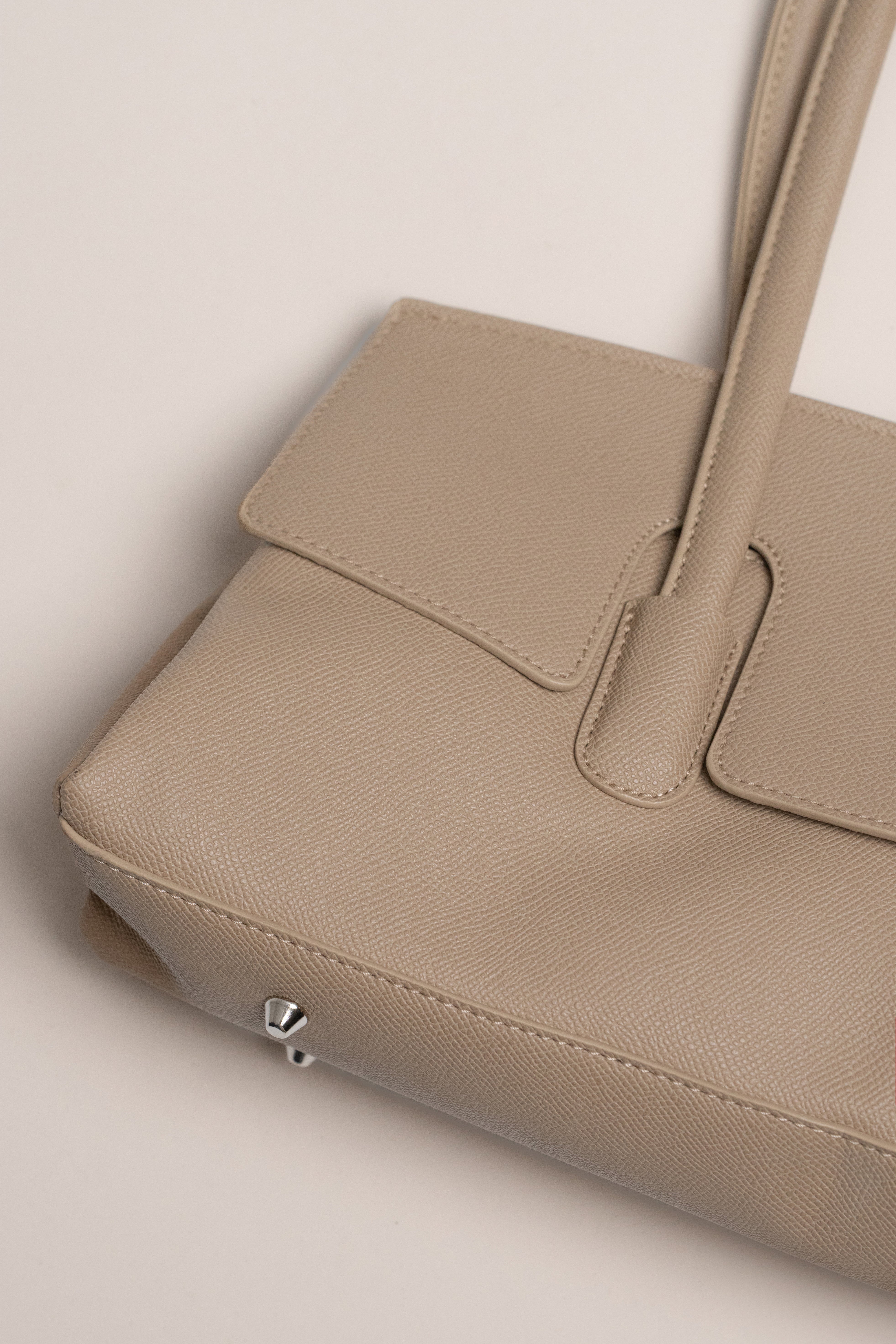 Beige Weekend Shoulder Bag - JLUXLABEL