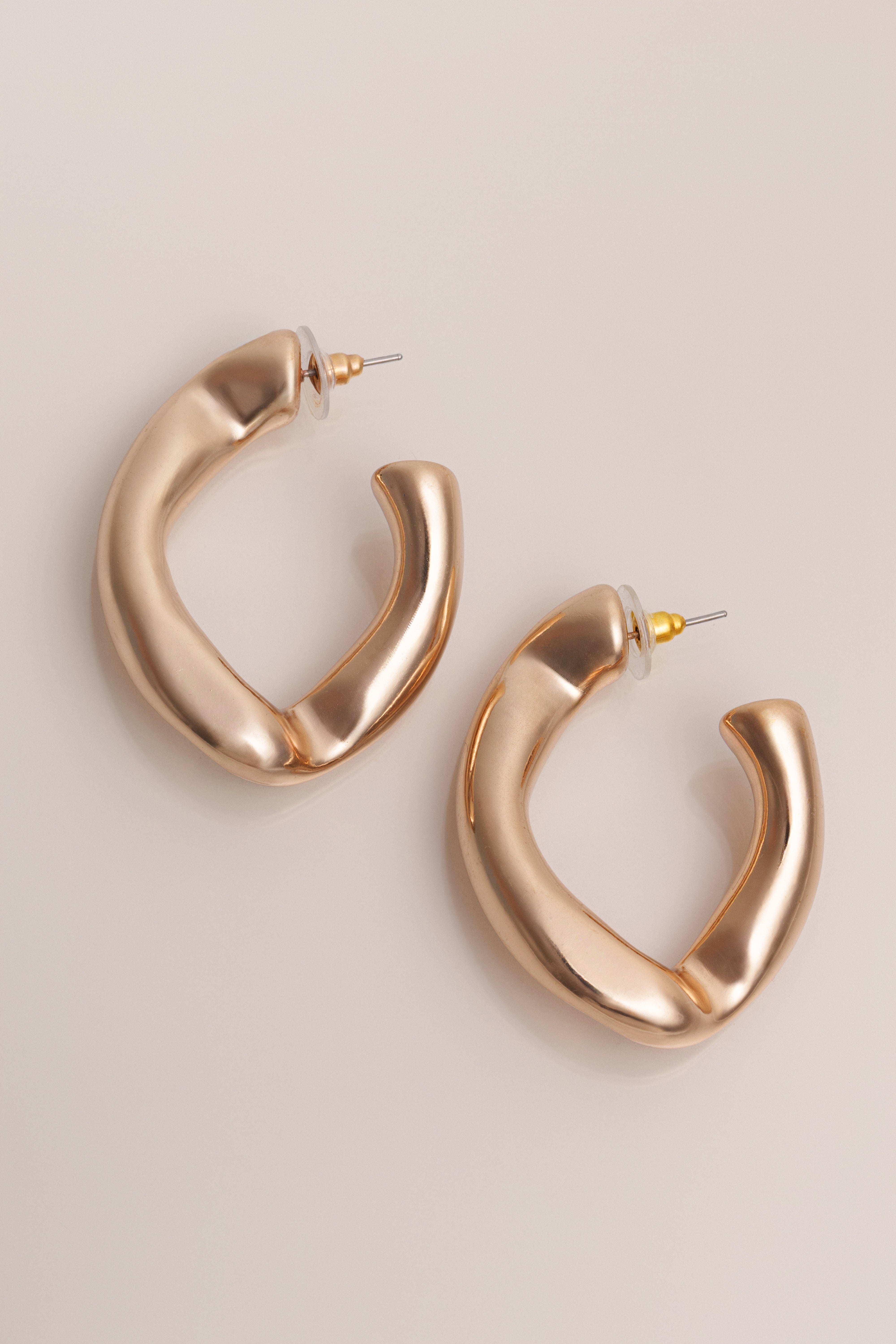 Gold Cove Hoop Earrings - JLUXLABEL