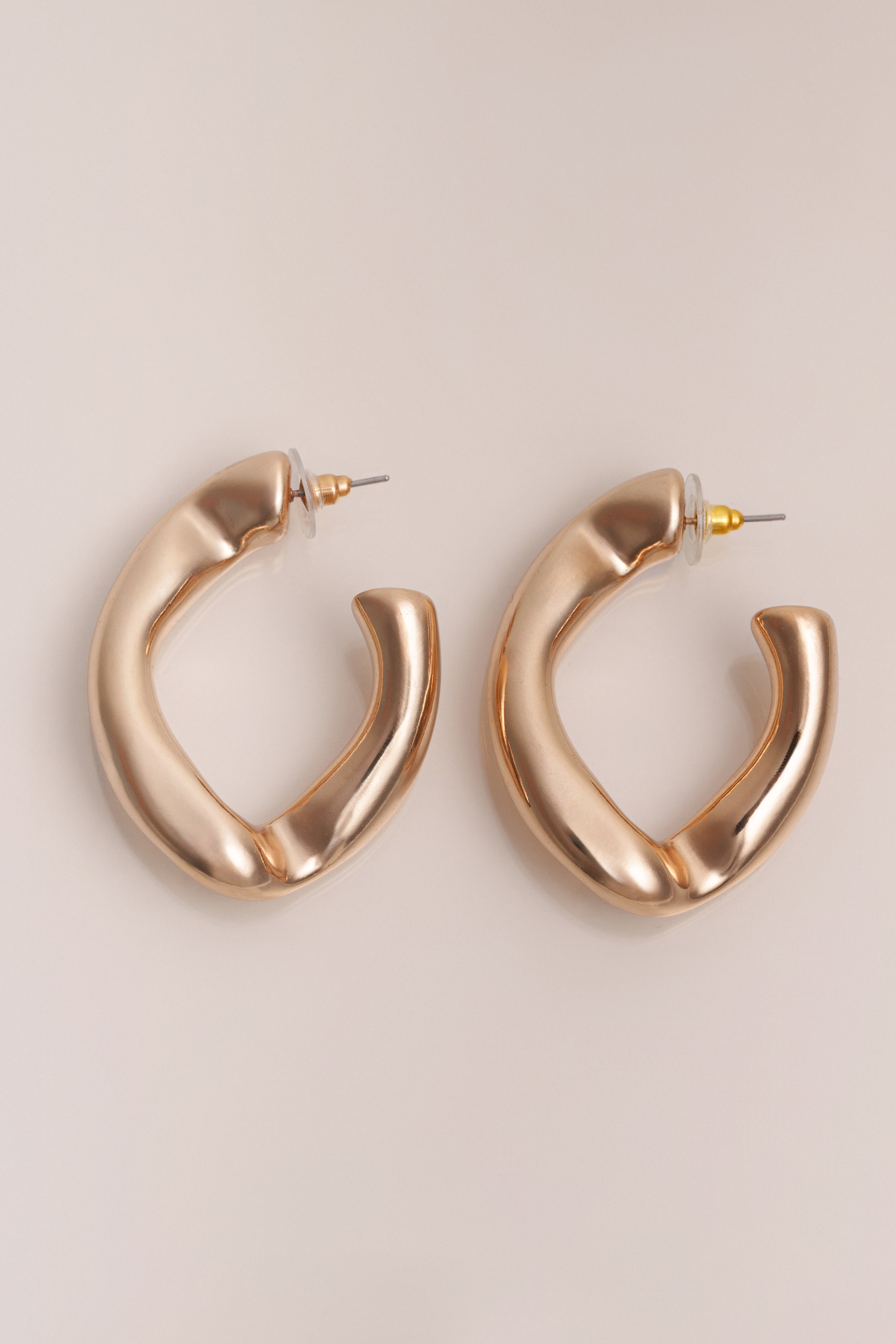 Gold Cove Hoop Earrings - JLUXLABEL