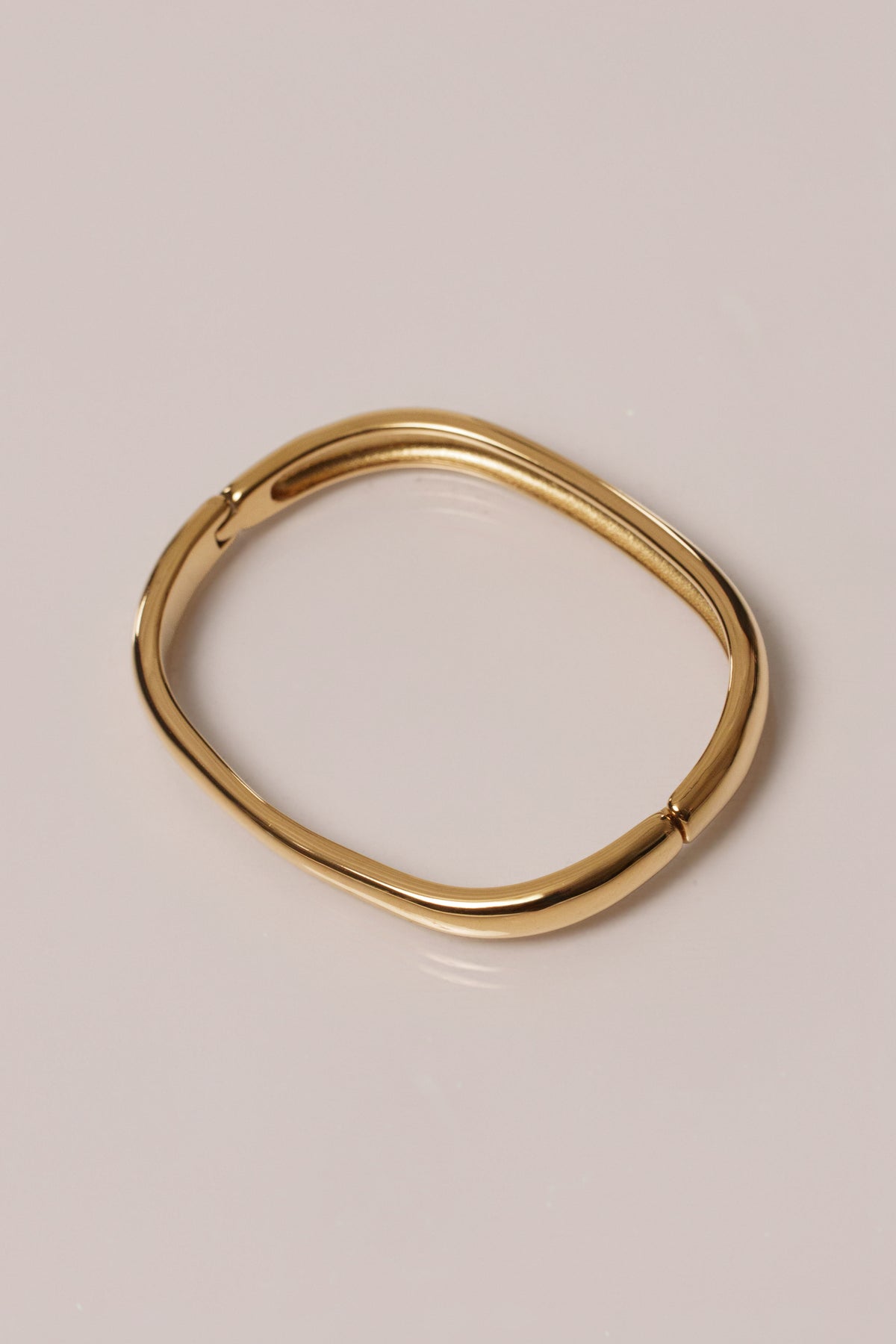 Gold Mari Hinge Bracelet