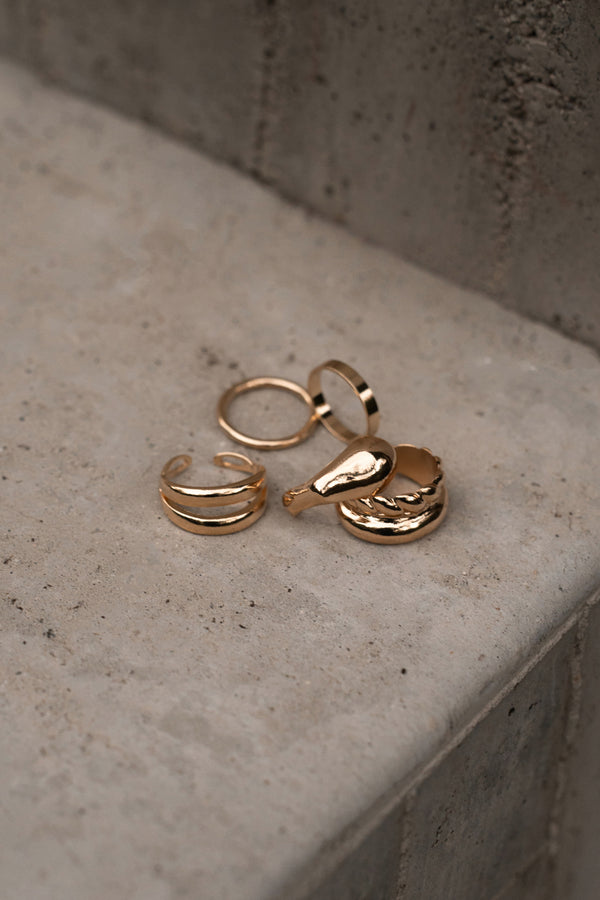 Gold Rue Ring Set