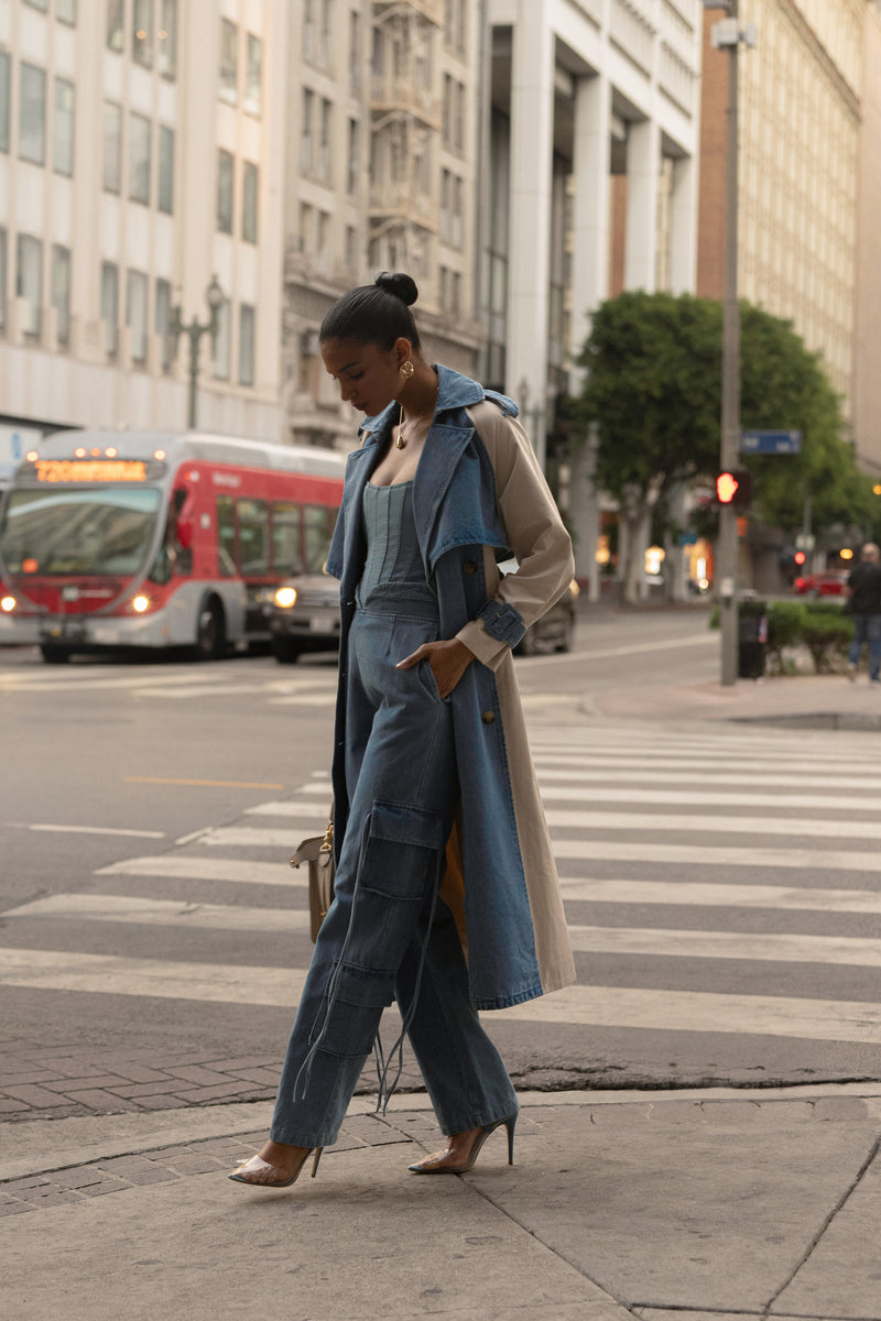 Veste contrastée ceinturée Leighton en denim délavé clair