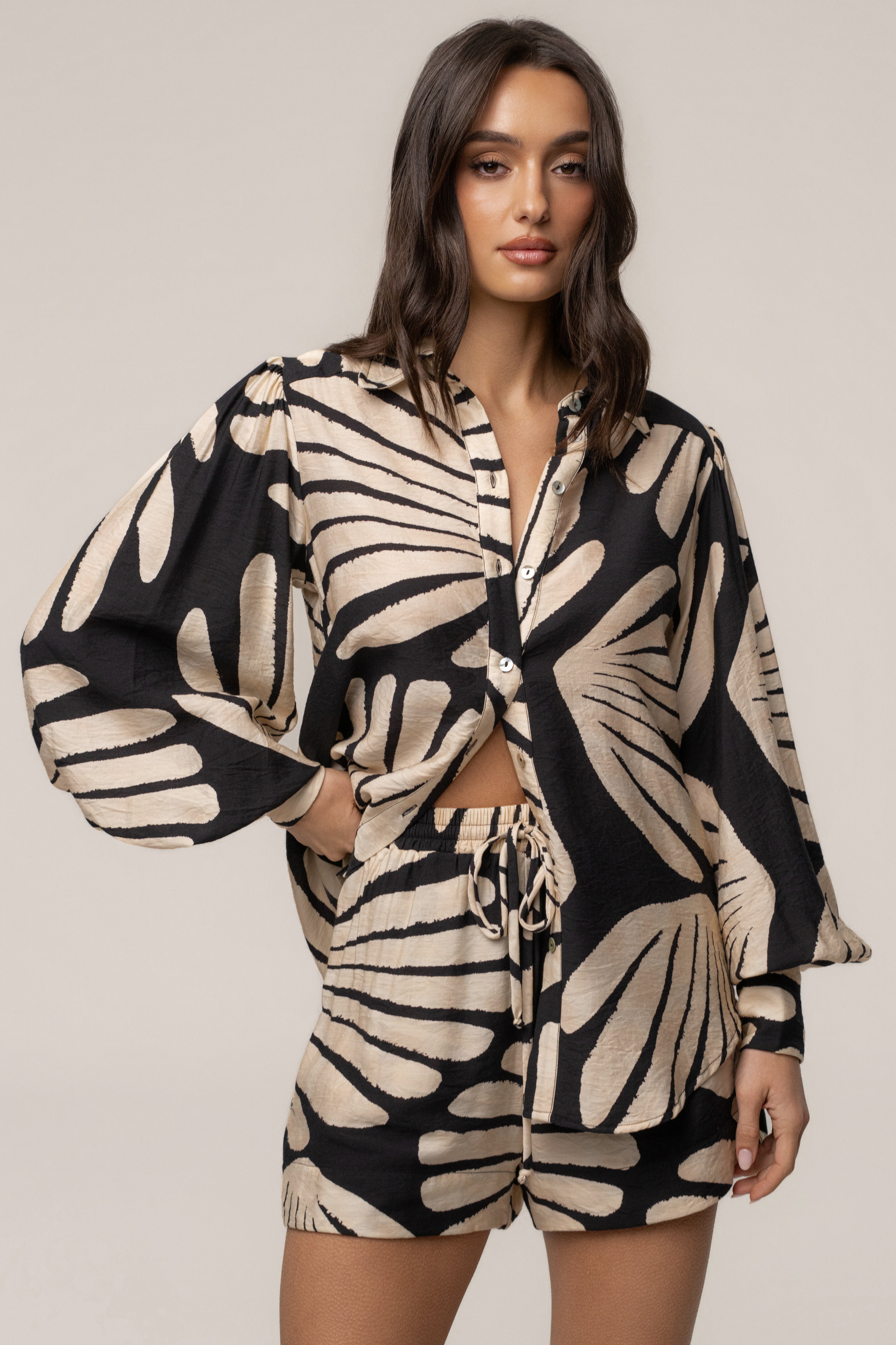 Black Print Lura Short Set - JLUXLABEL