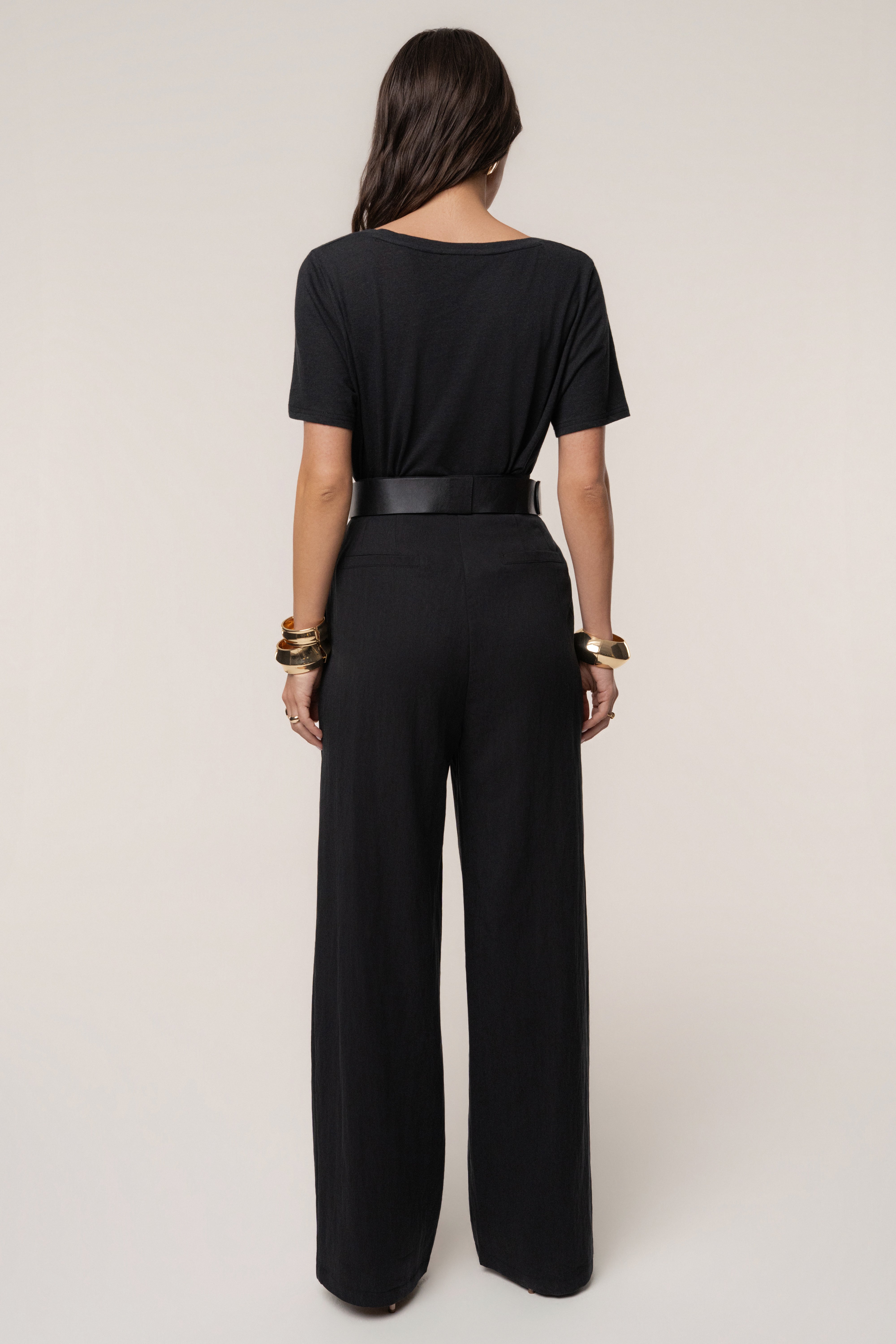 Black At Ease Scoop Top - JLUXLABEL
