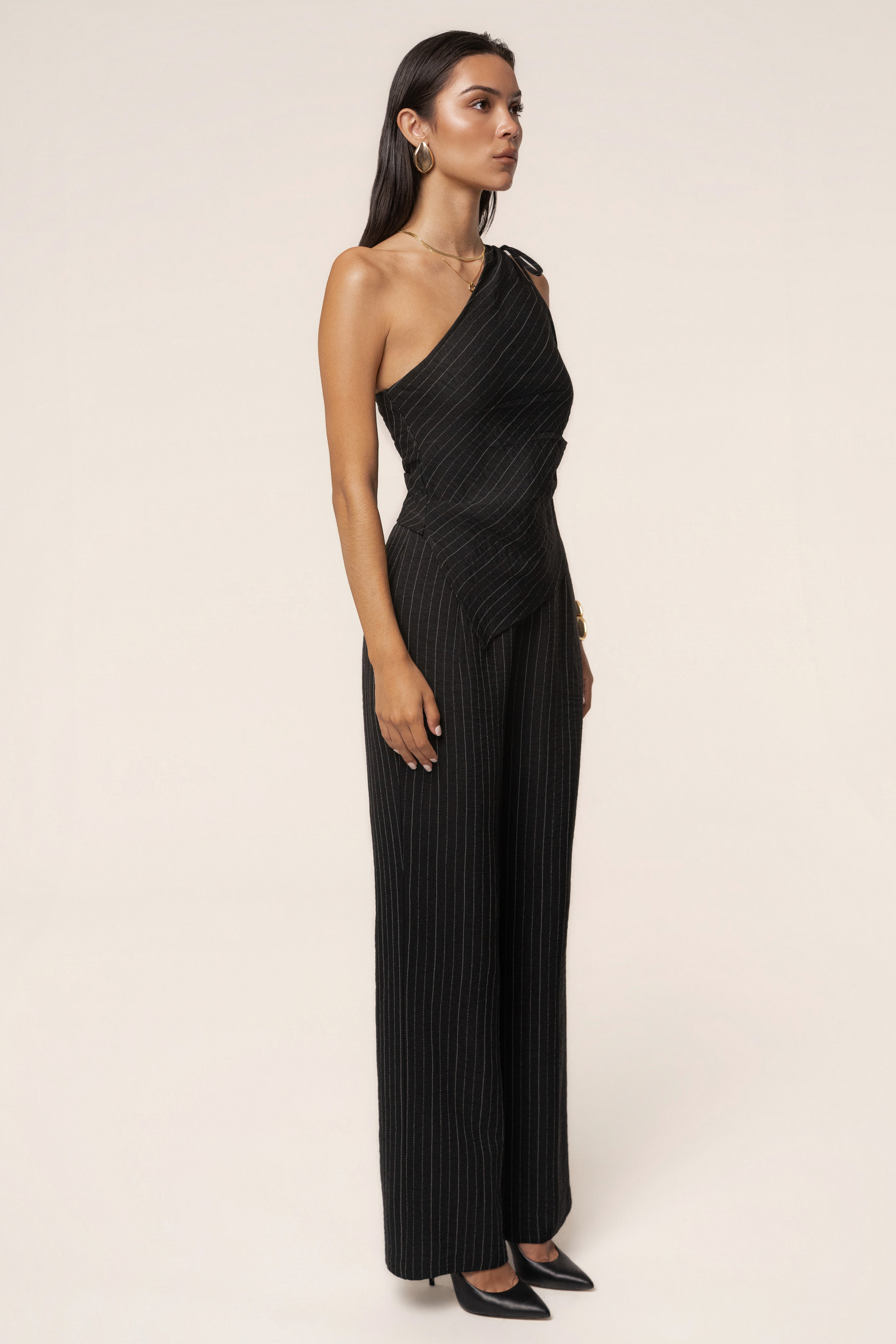 Black Ocean Line One Shoulder Top | JLUXLABEL