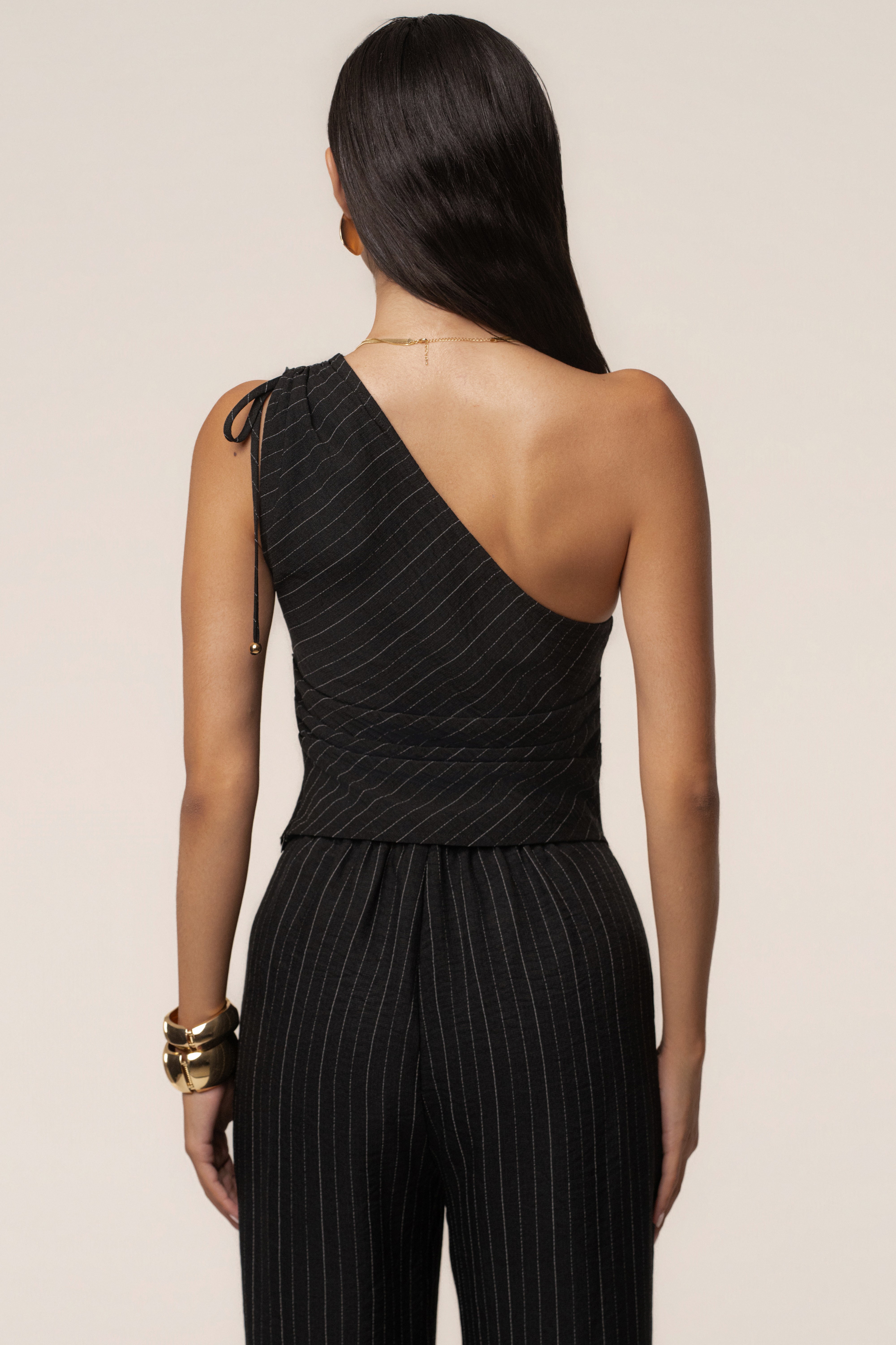 Black Ocean Line One Shoulder Top | JLUXLABEL