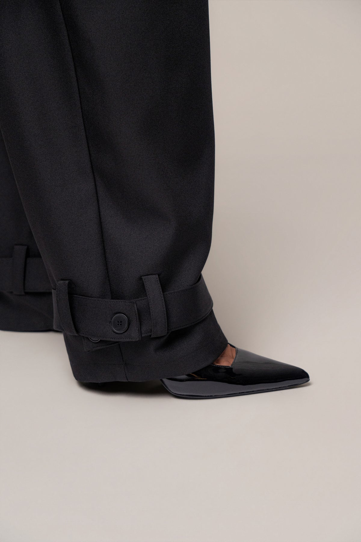 Black Capri Coast Barrel Pants