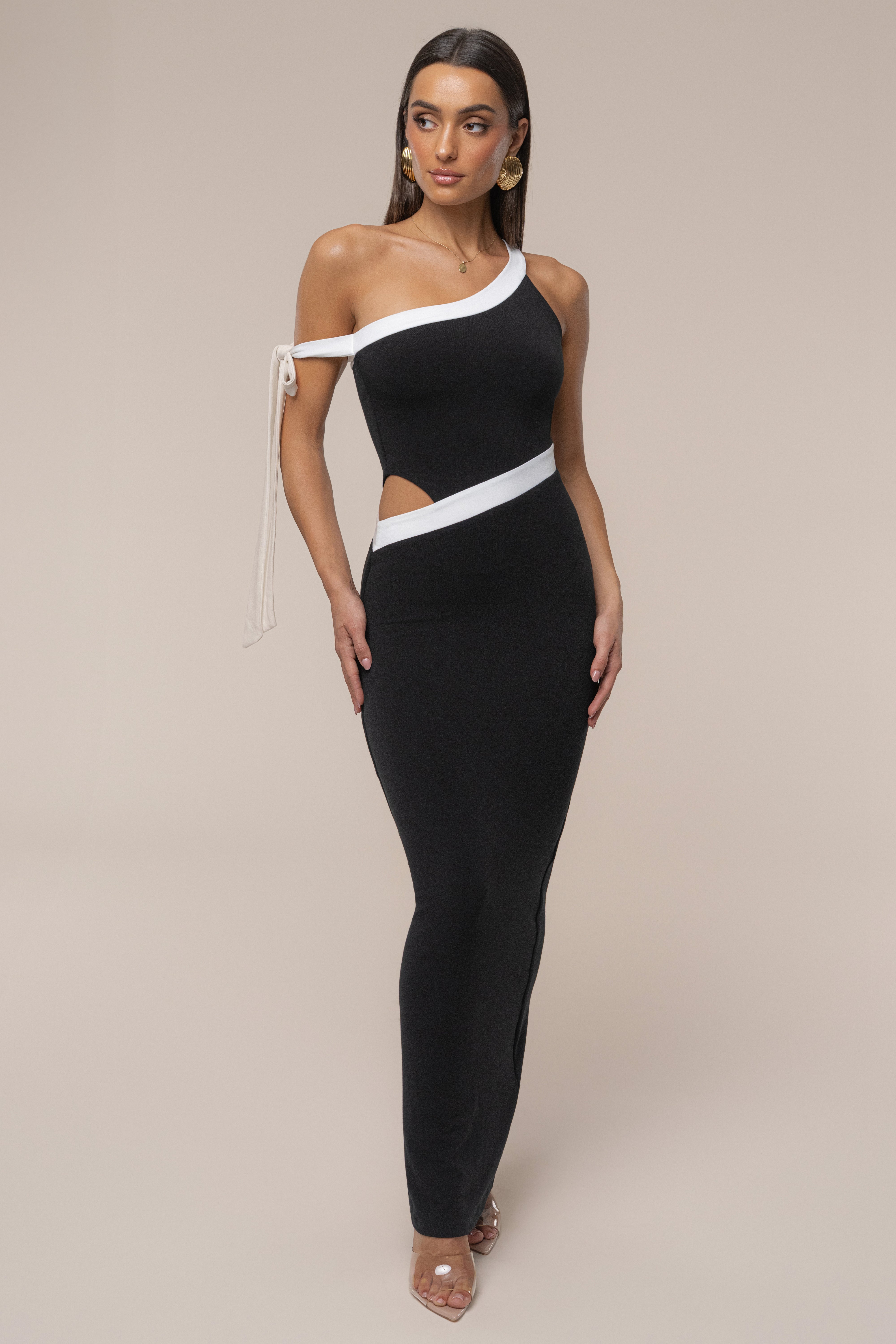 Black Jorden Contrast Maxi Dress - JLUXLABEL