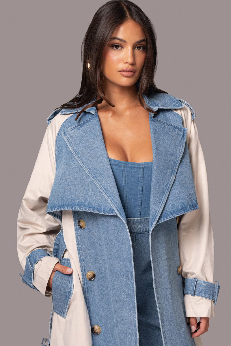 Veste contrastée ceinturée Leighton en denim délavé clair