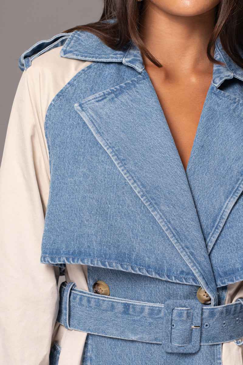 Veste contrastée ceinturée Leighton en denim délavé clair