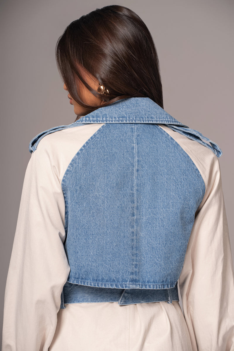 Veste contrastée ceinturée Leighton en denim délavé clair