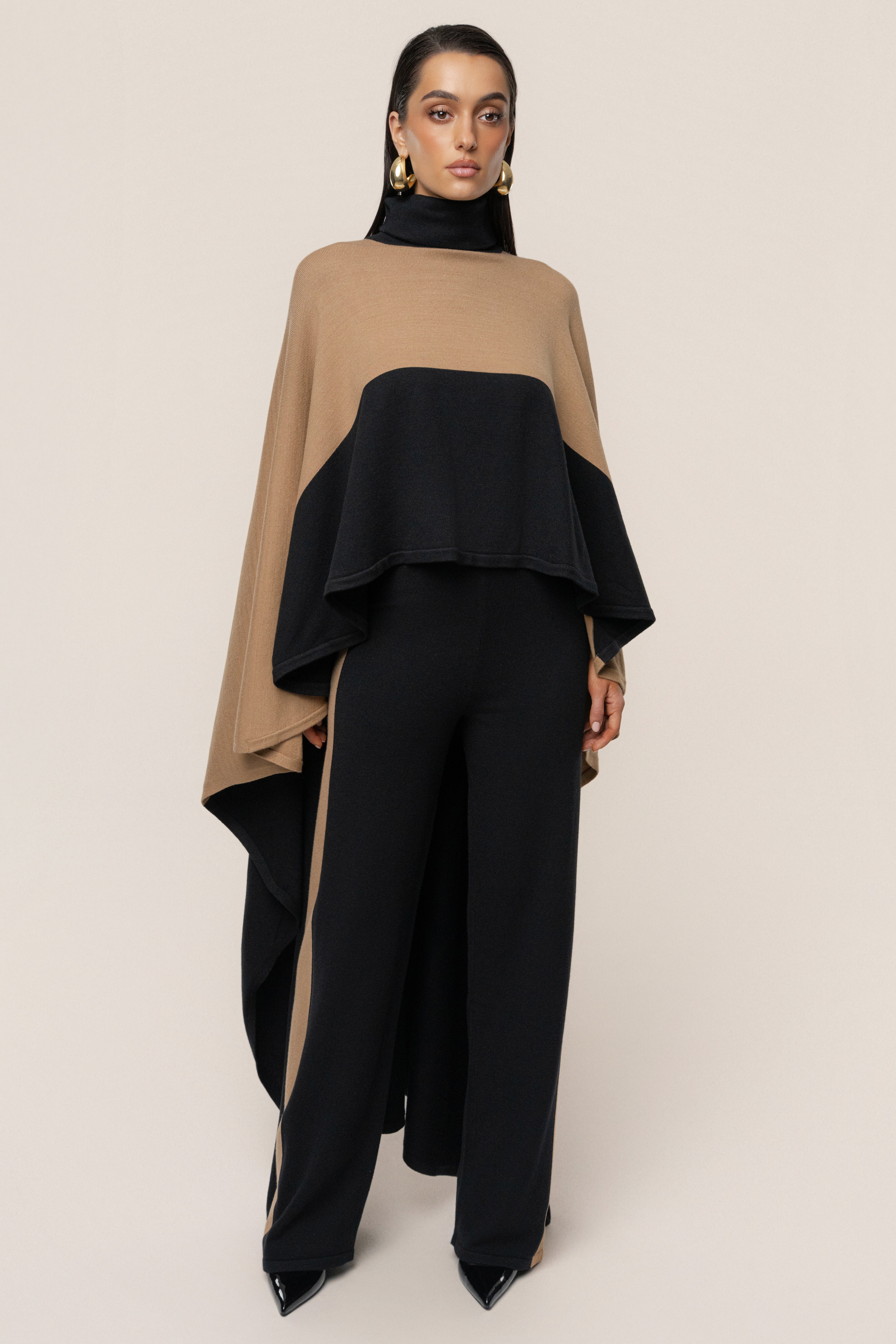 Black Chasing Fall Contrast Top