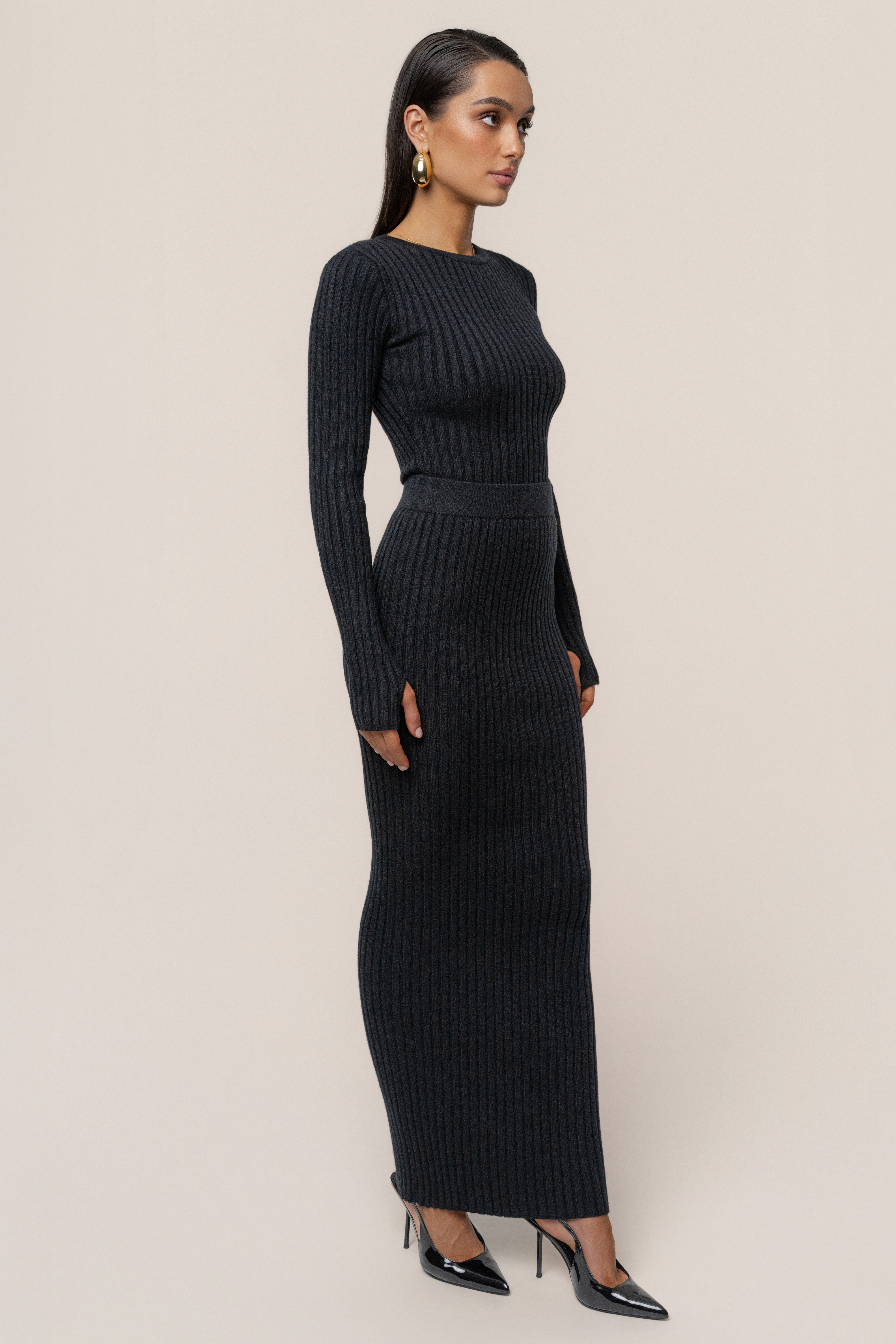 Black Overcast Ribbed Top