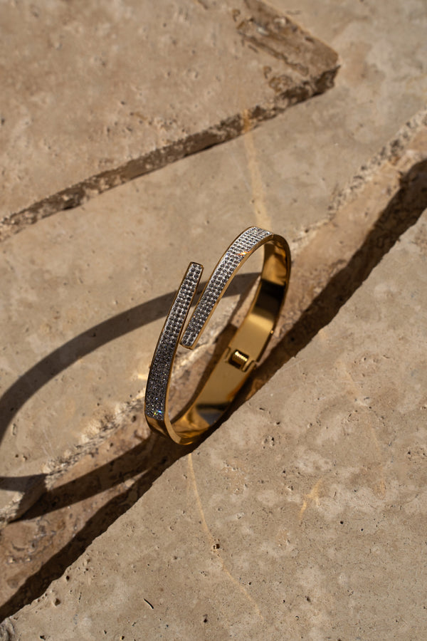 Gold Surreal Crystal Paved Bracelet - JLUXLABEL