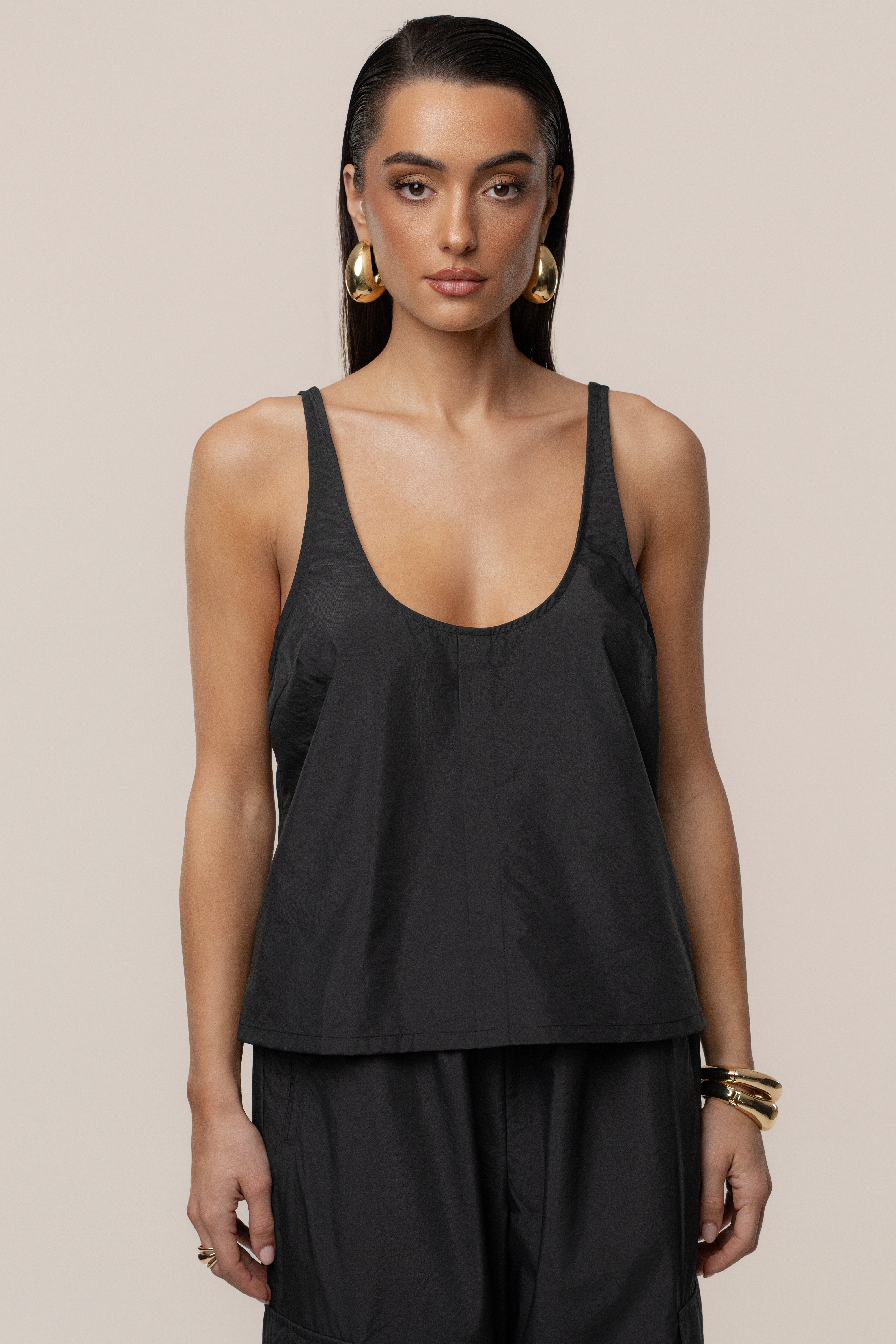 Black Active Scoop Neck Top - JLUXLABEL