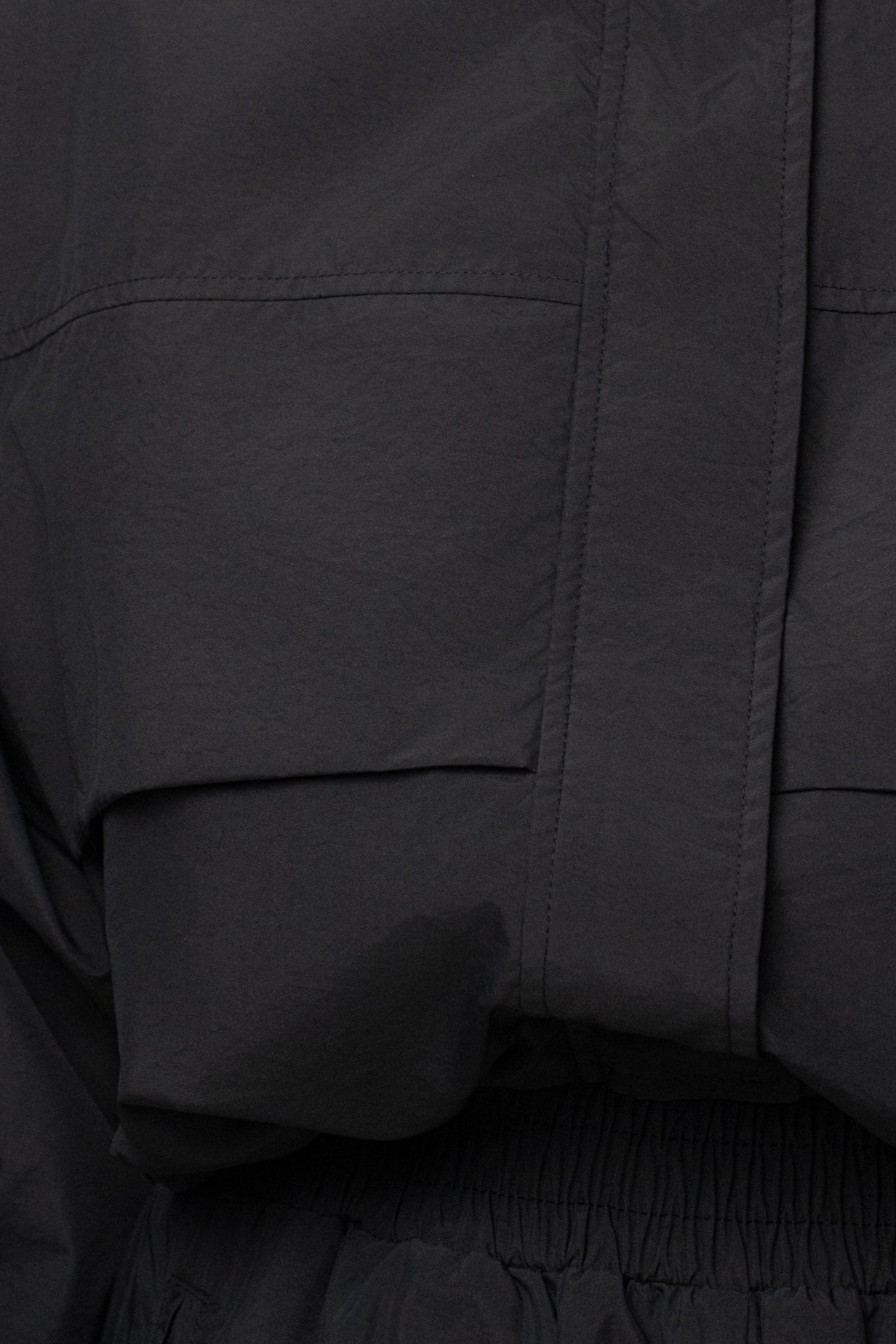 Black Endure Jacket - JLUXLABEL