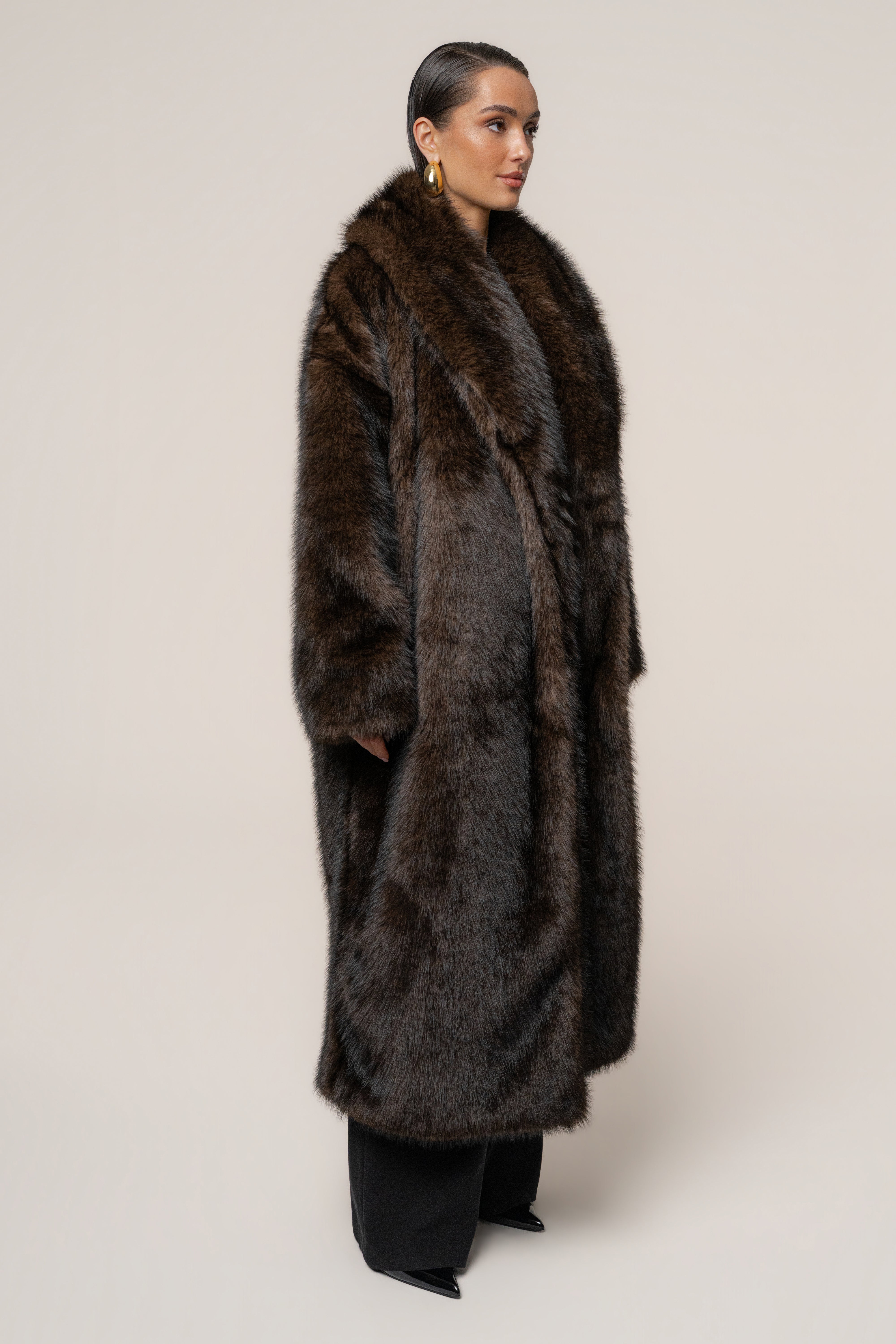 PRE-ORDER Chocolate Aspen Days Faux Fur Coat - JLUXLABEL