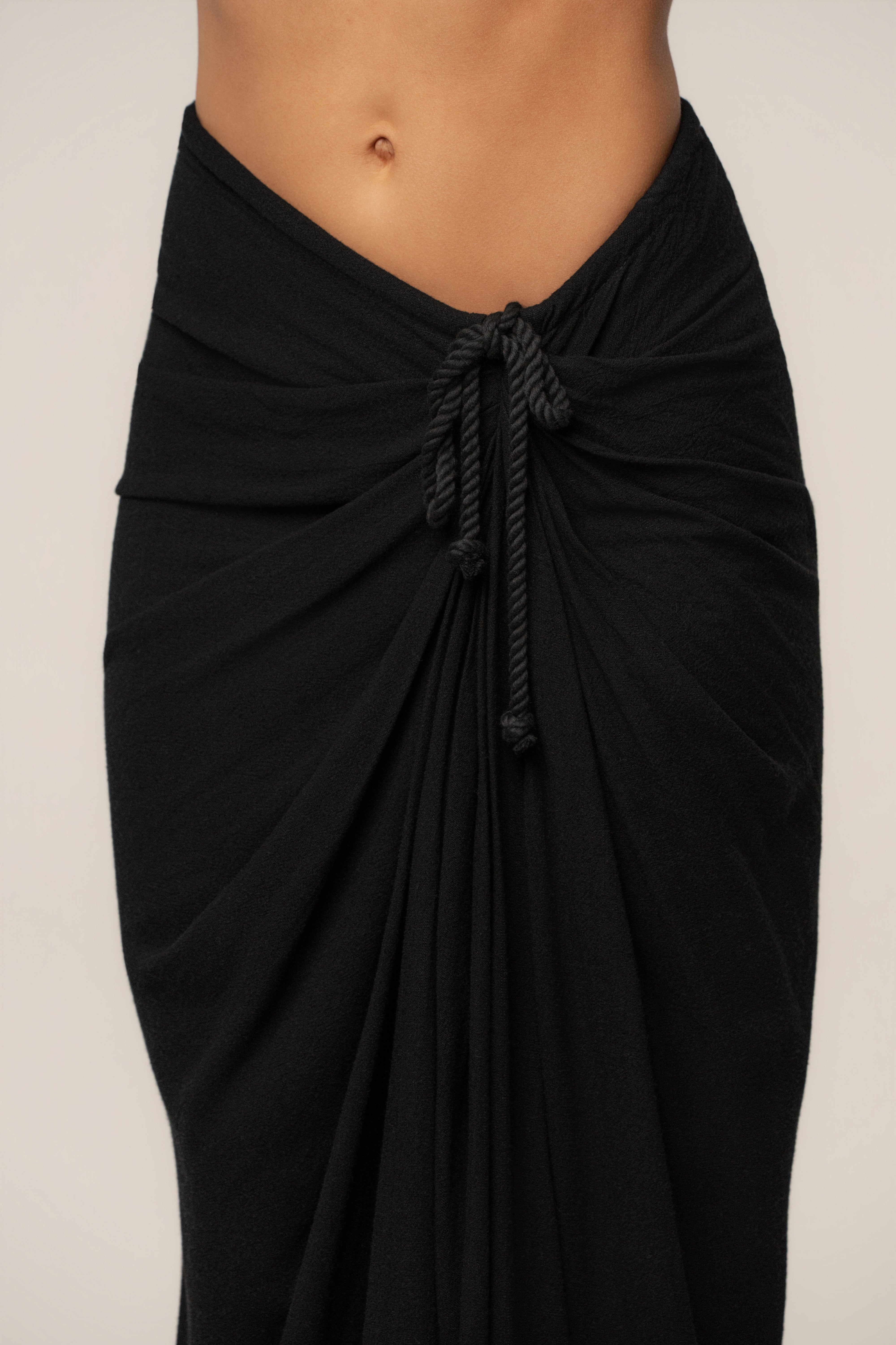 Black Noelia Linen Slit Skirt Black Noelia Linen Slit Skirt