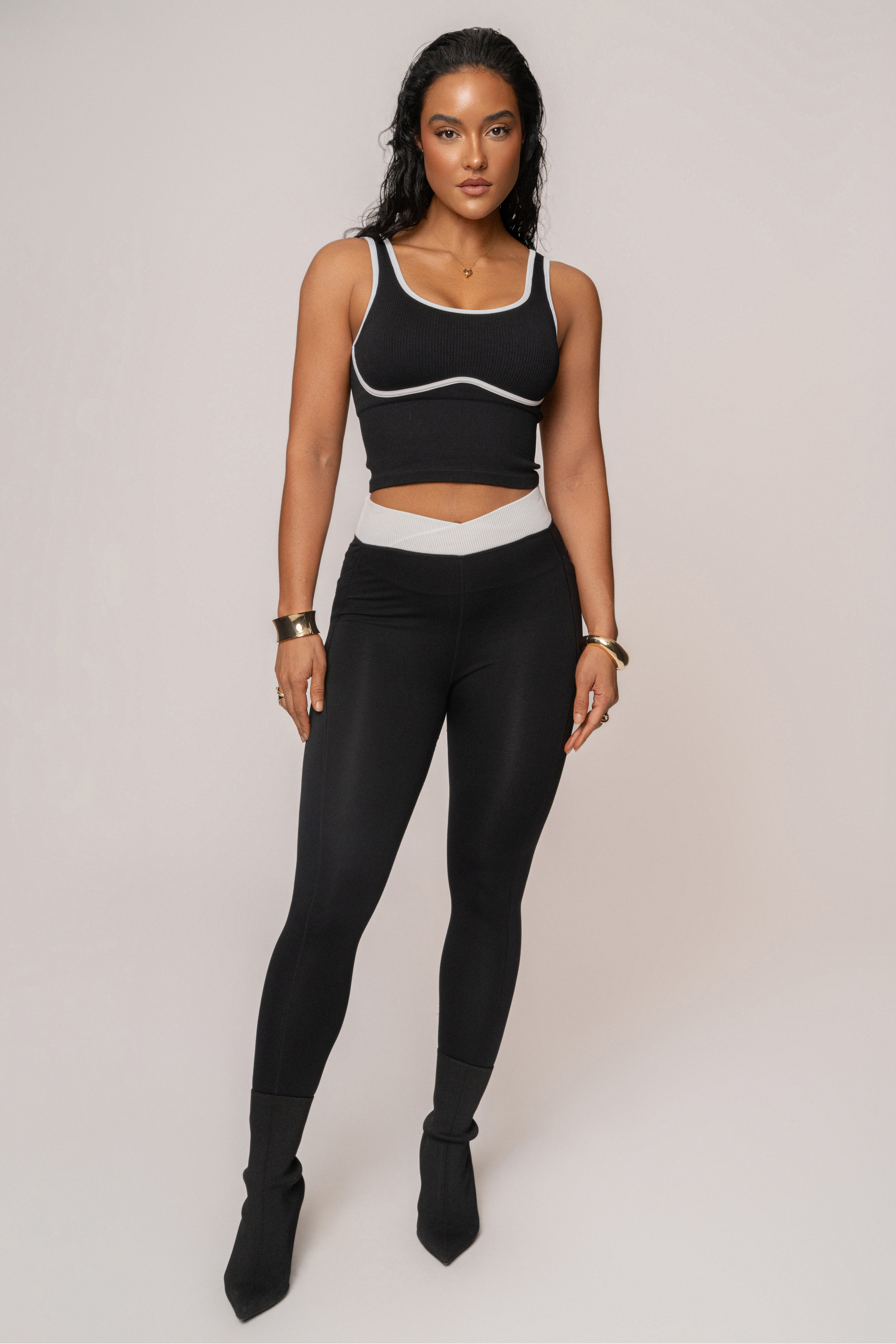 Black/White Limitless Performance Top