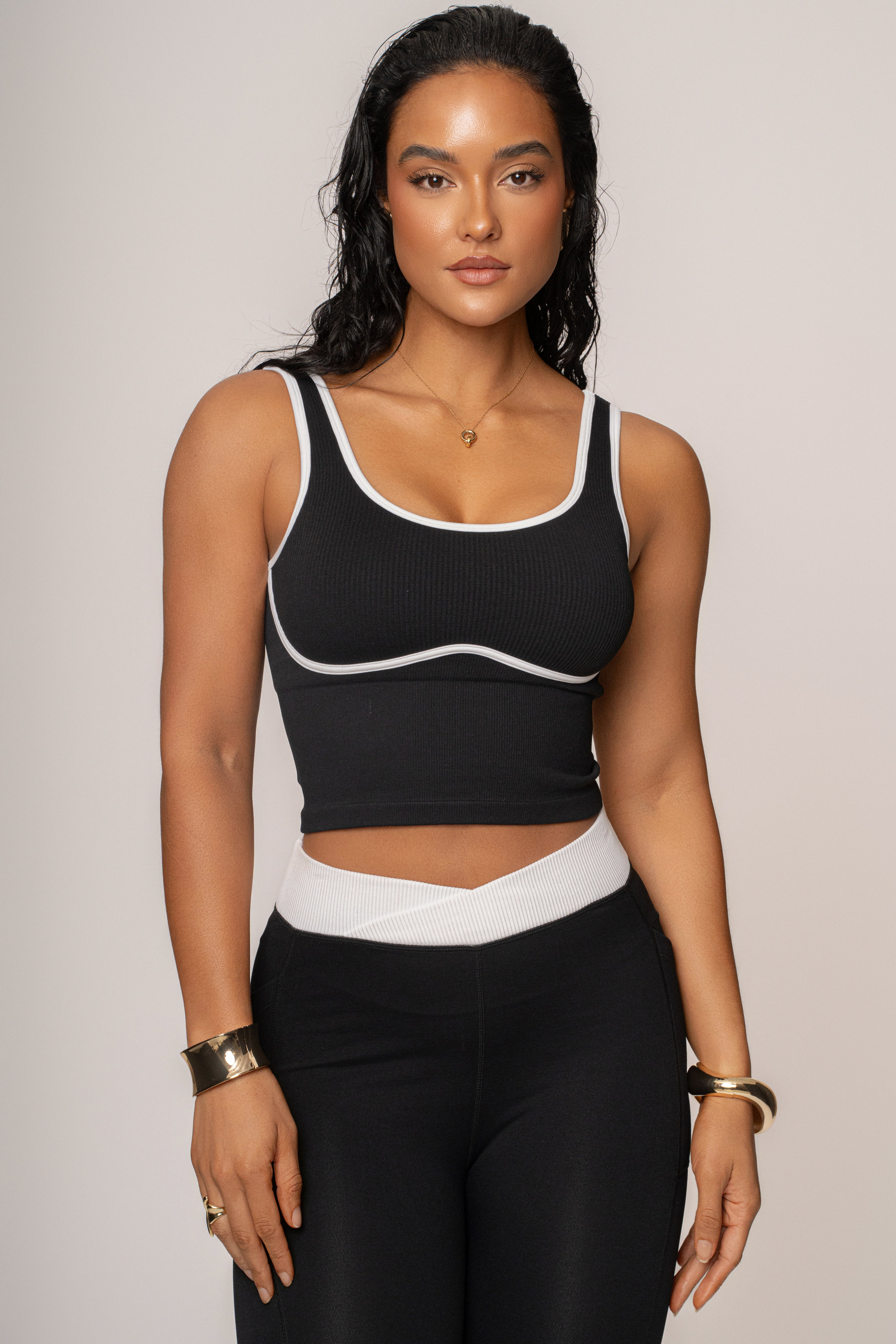 Black/White Limitless Performance Top