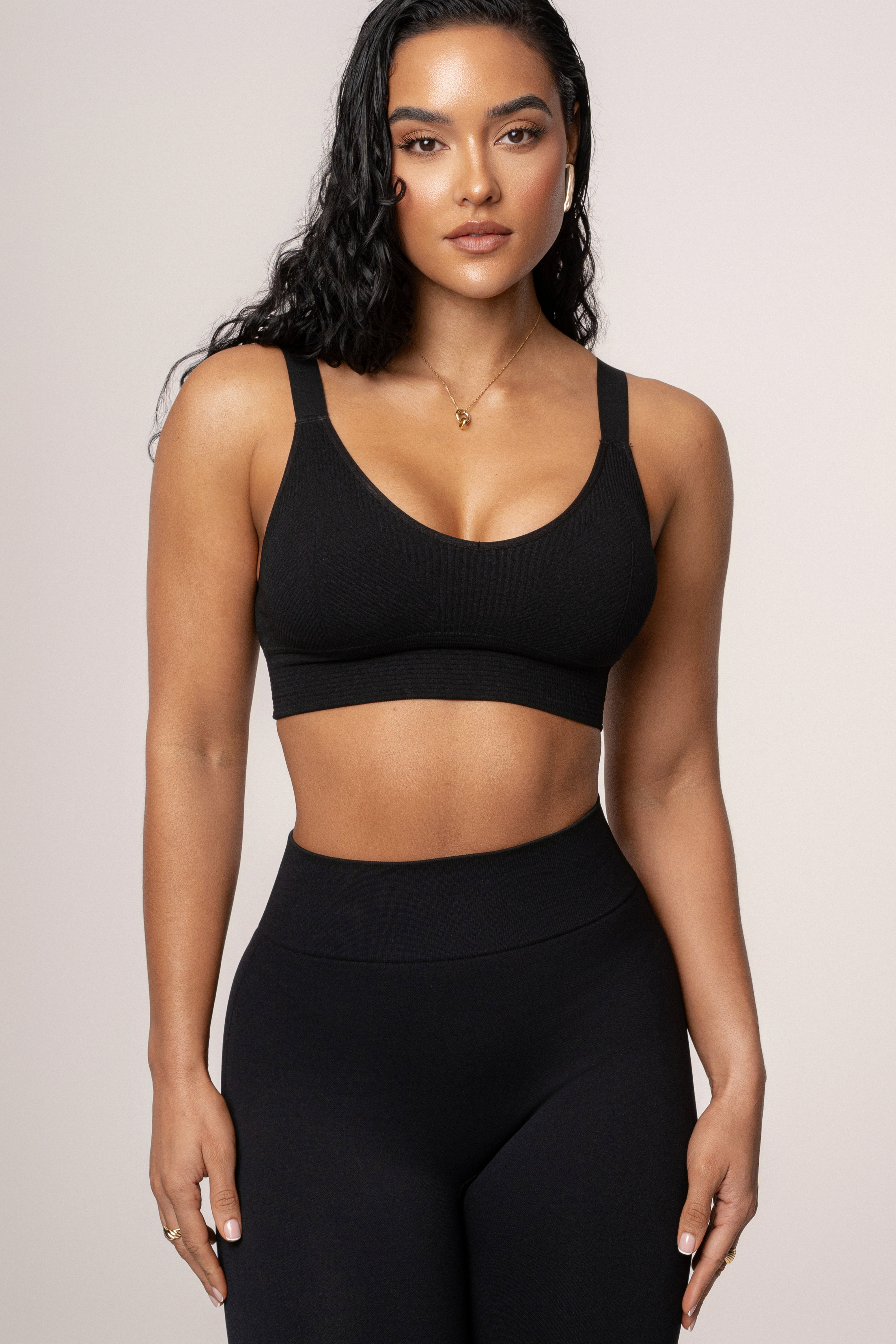 Black New Flow Active Top