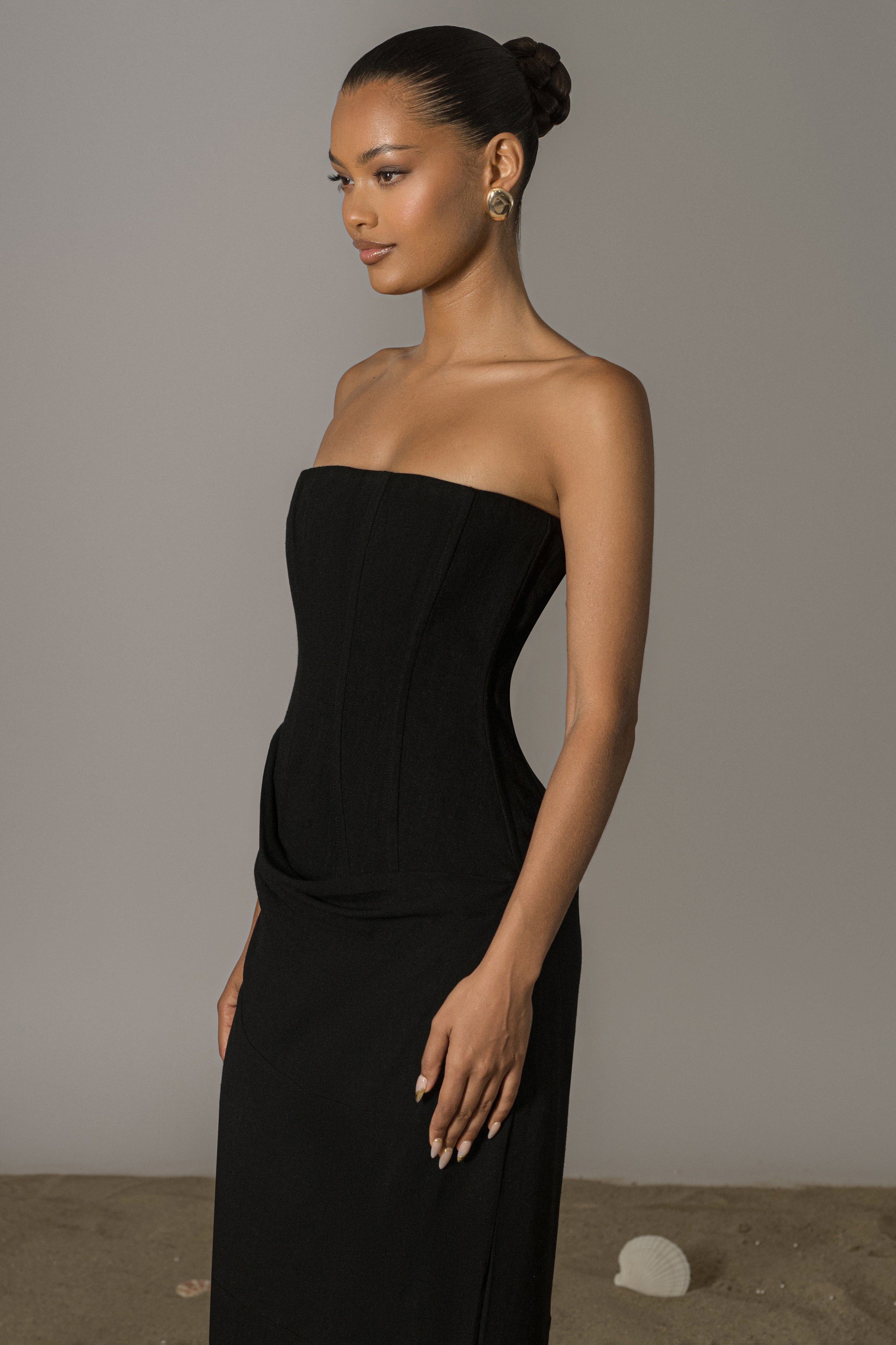 Black Journey Linen Maxi Dress