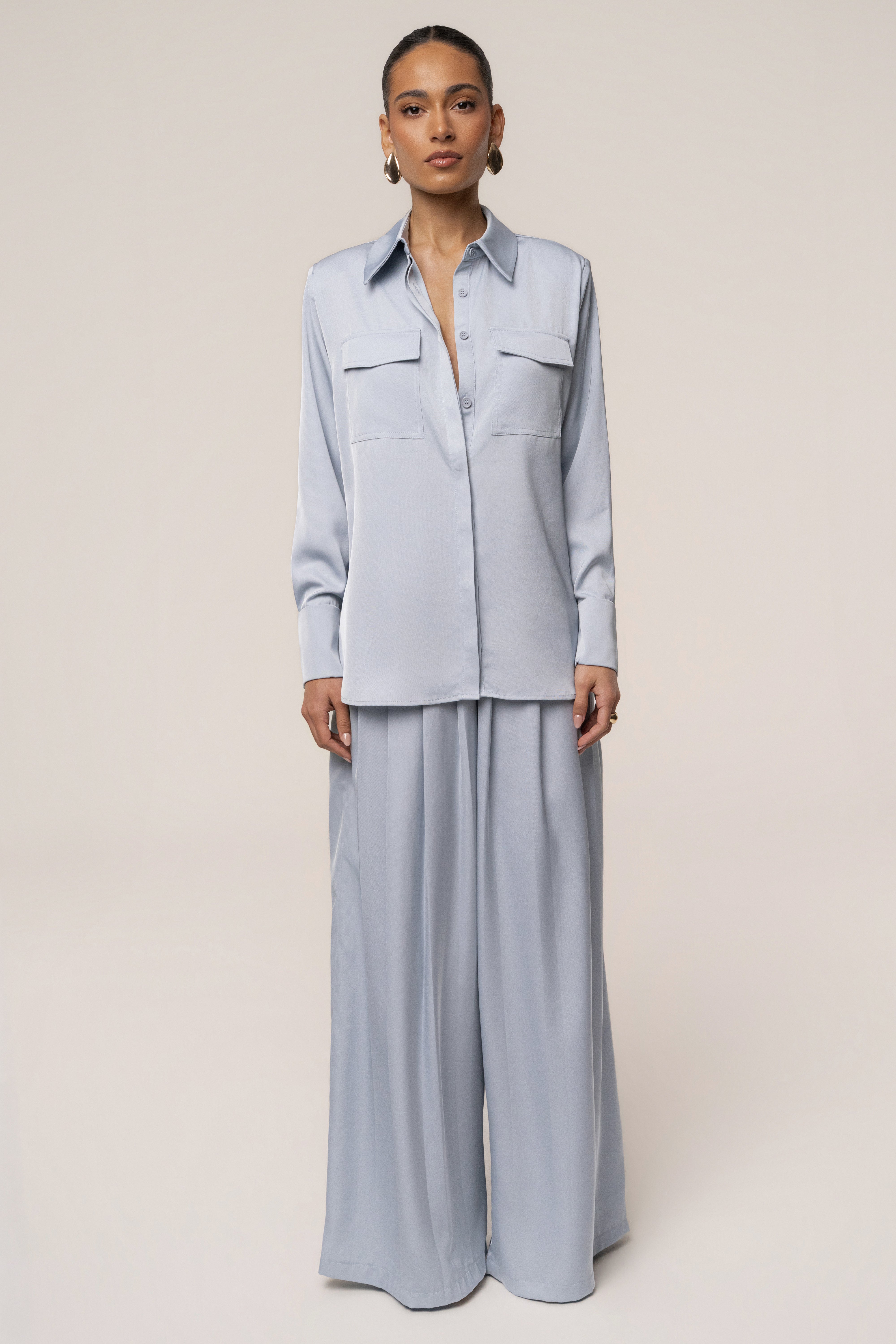 Chemise boutonnée bleu brumeux