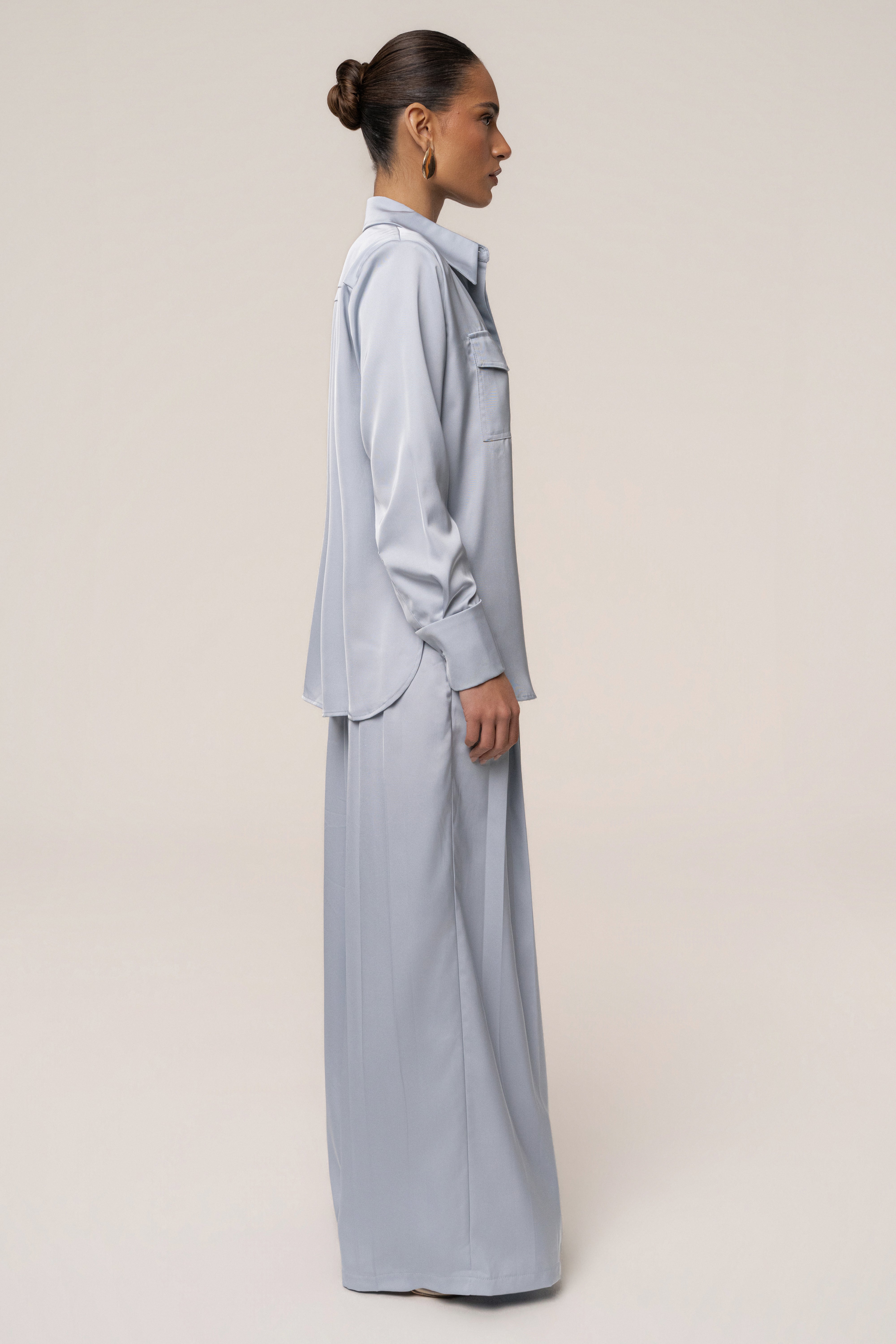 Chemise boutonnée bleu brumeux