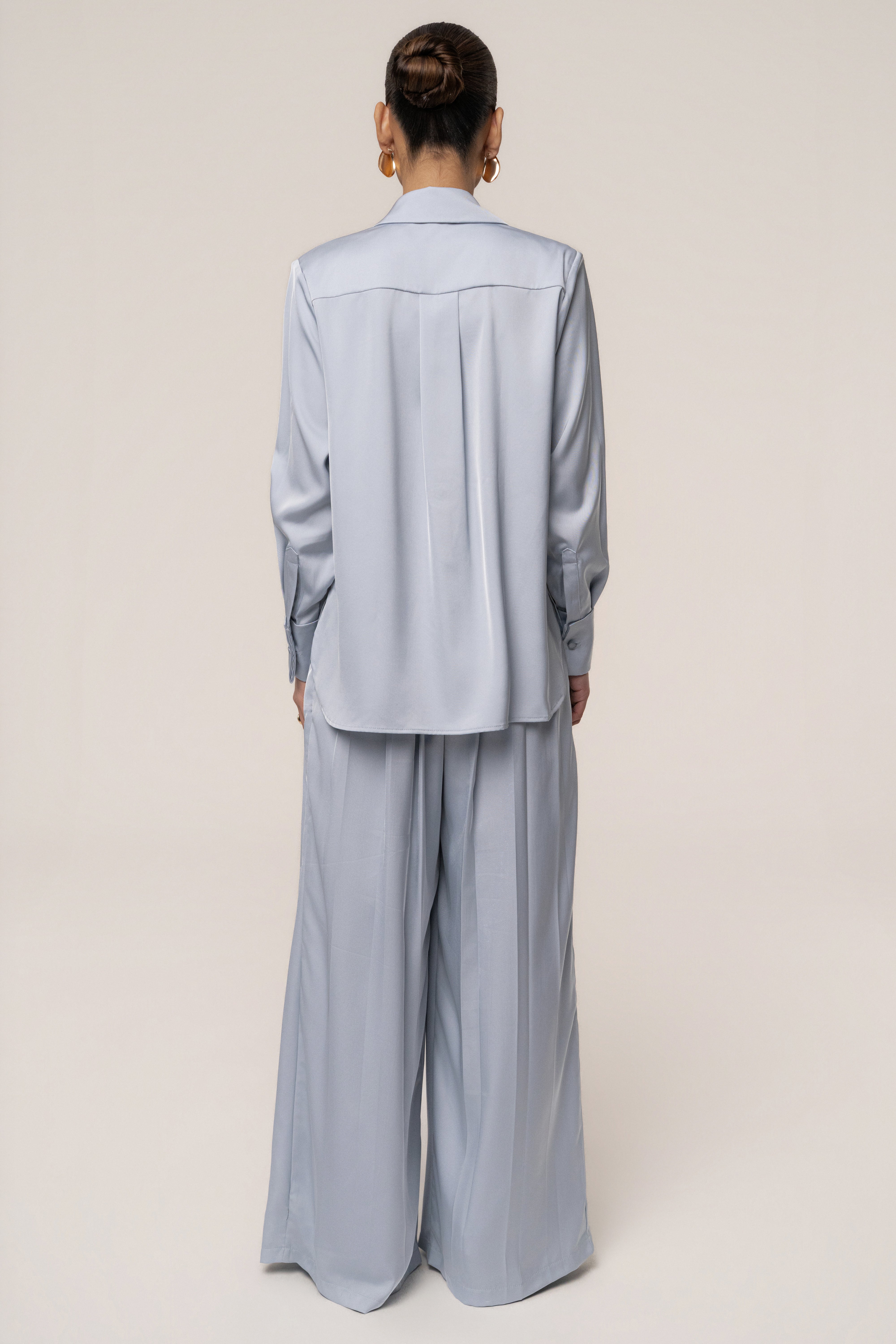 Chemise boutonnée bleu brumeux