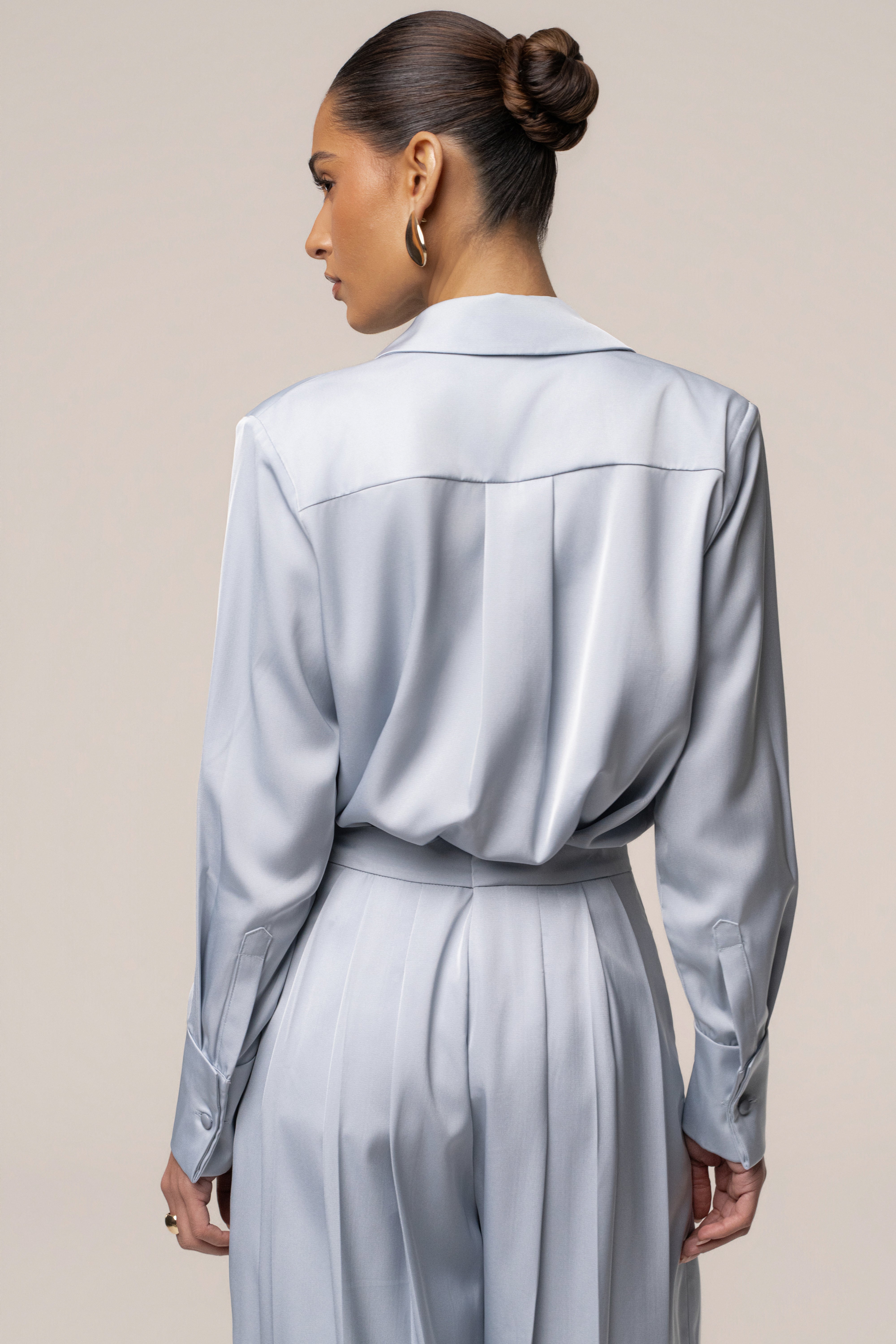Chemise boutonnée bleu brumeux