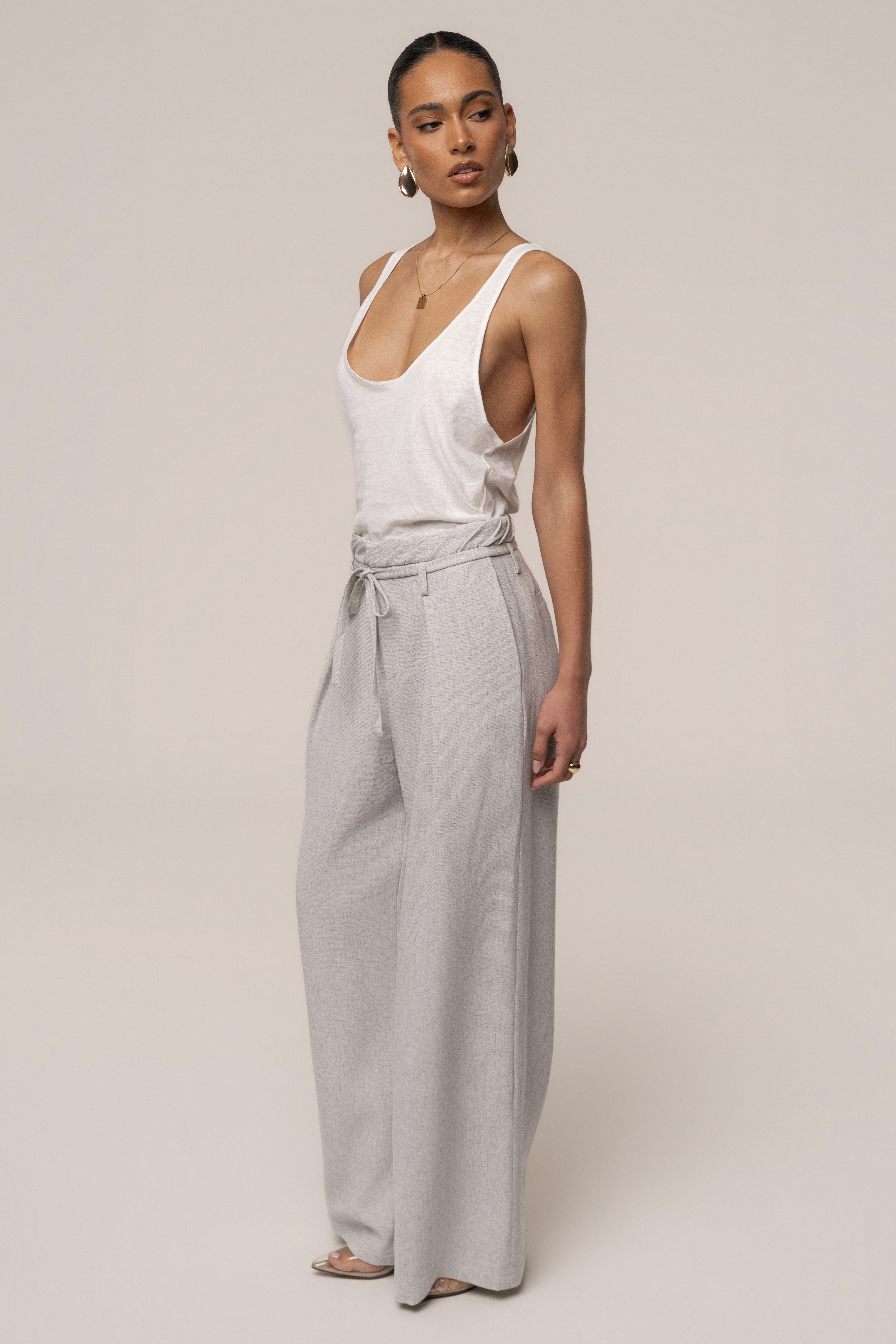 Ivory JLUXLABEL classic scoop neck tank top, casual sleeveless top for women, soft and comfortable fabric, new color options