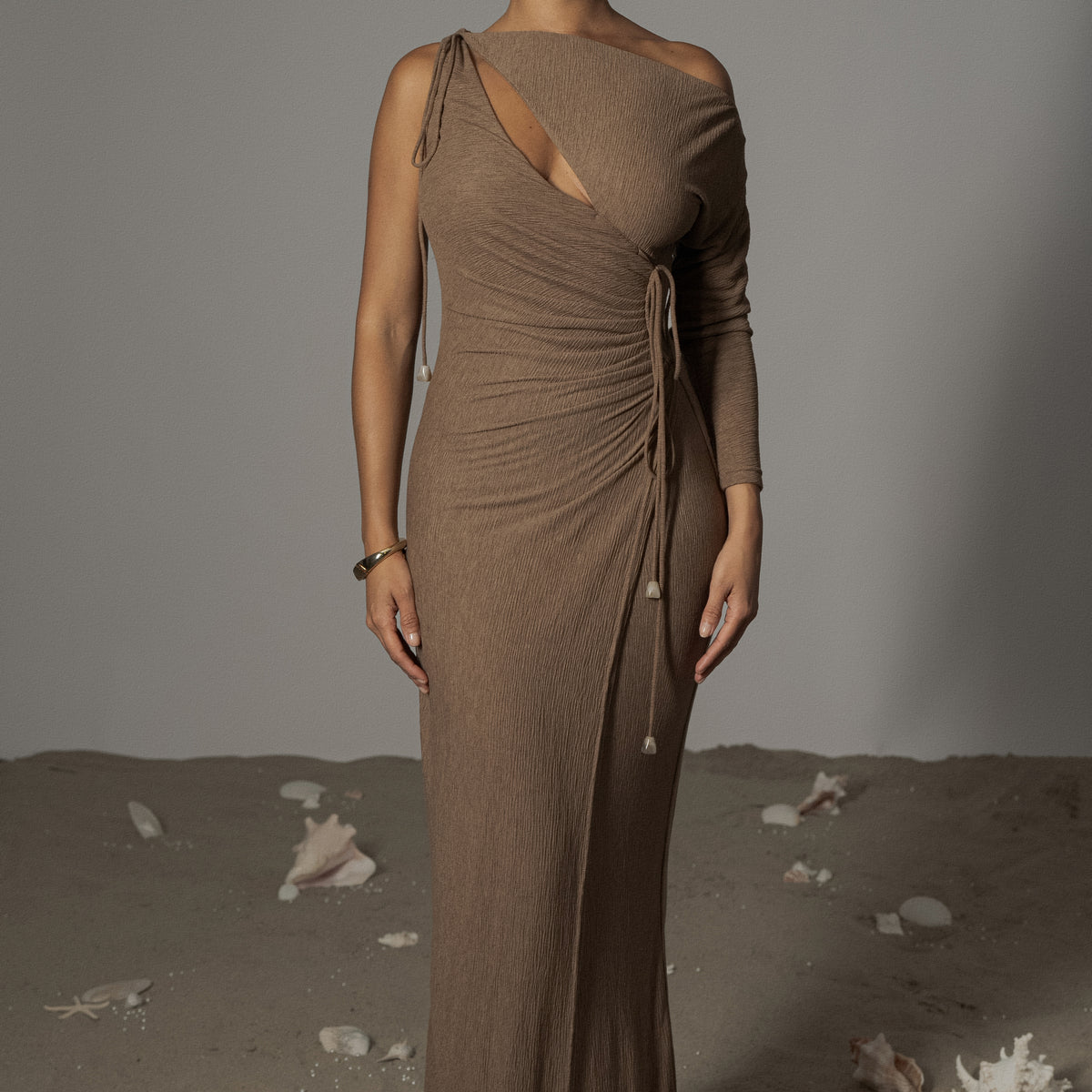 cordelia maxi dress chocolate Chocolate Odelia Crinkled Maxi Dress