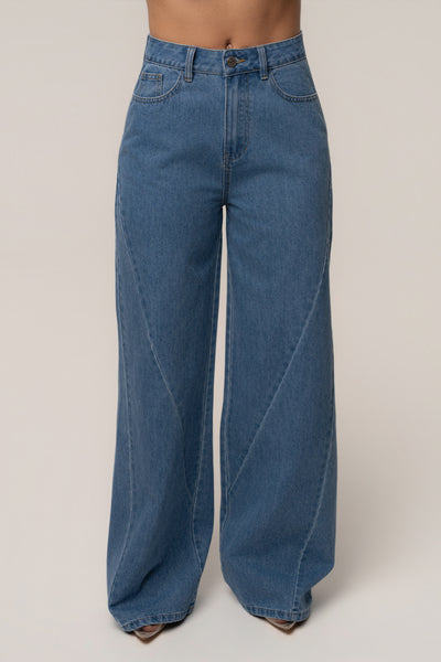 Medium Wash Flowline Seam Jean