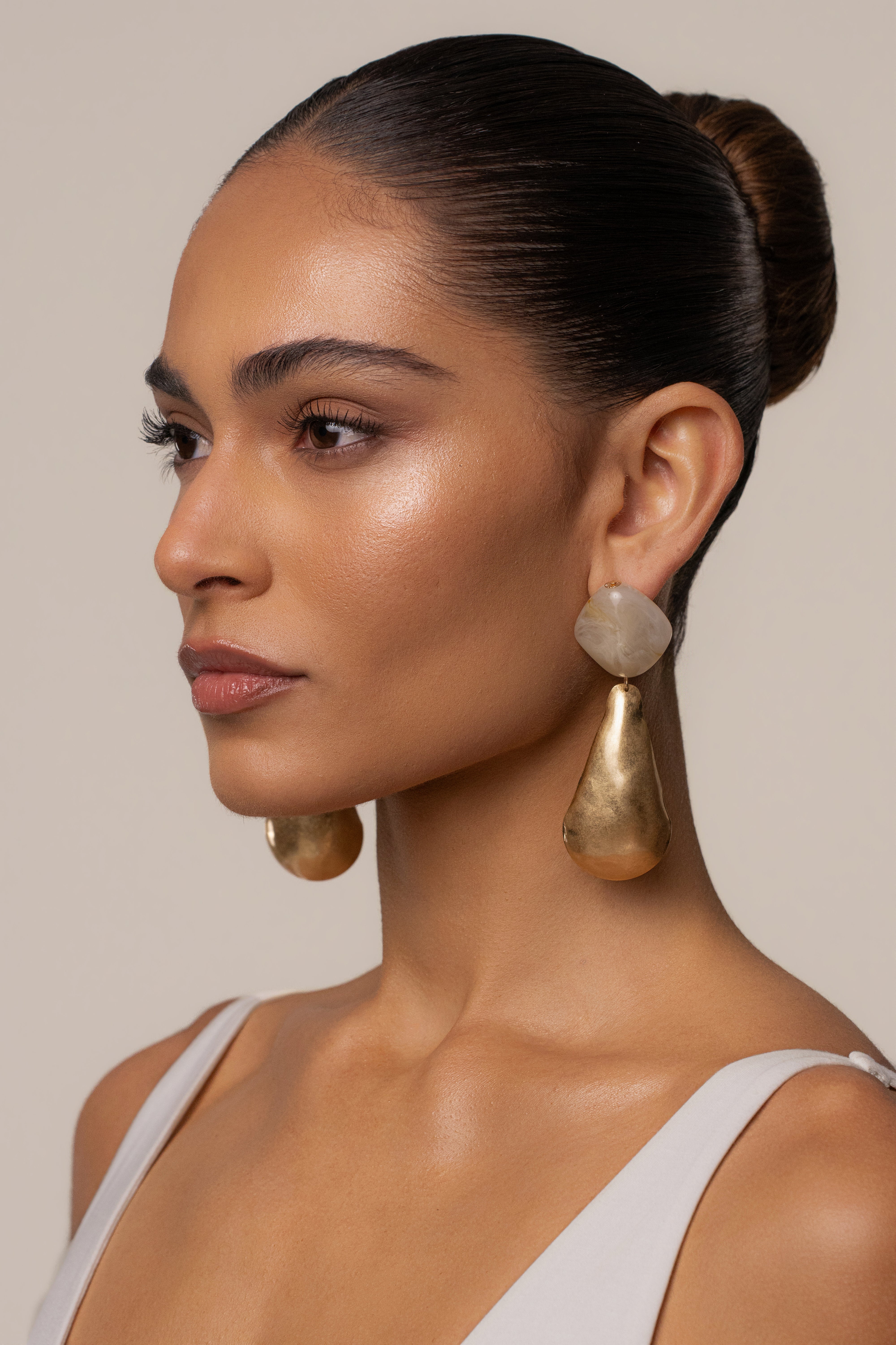 Gold Noemie Drop Earrings - JLUXLABEL