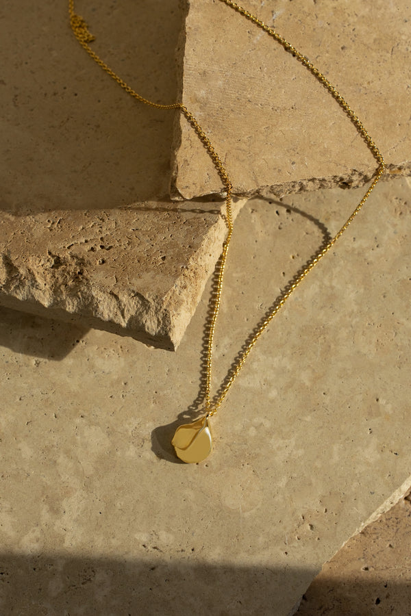 Gold Judi Pendant Necklace - JLUXLABEL