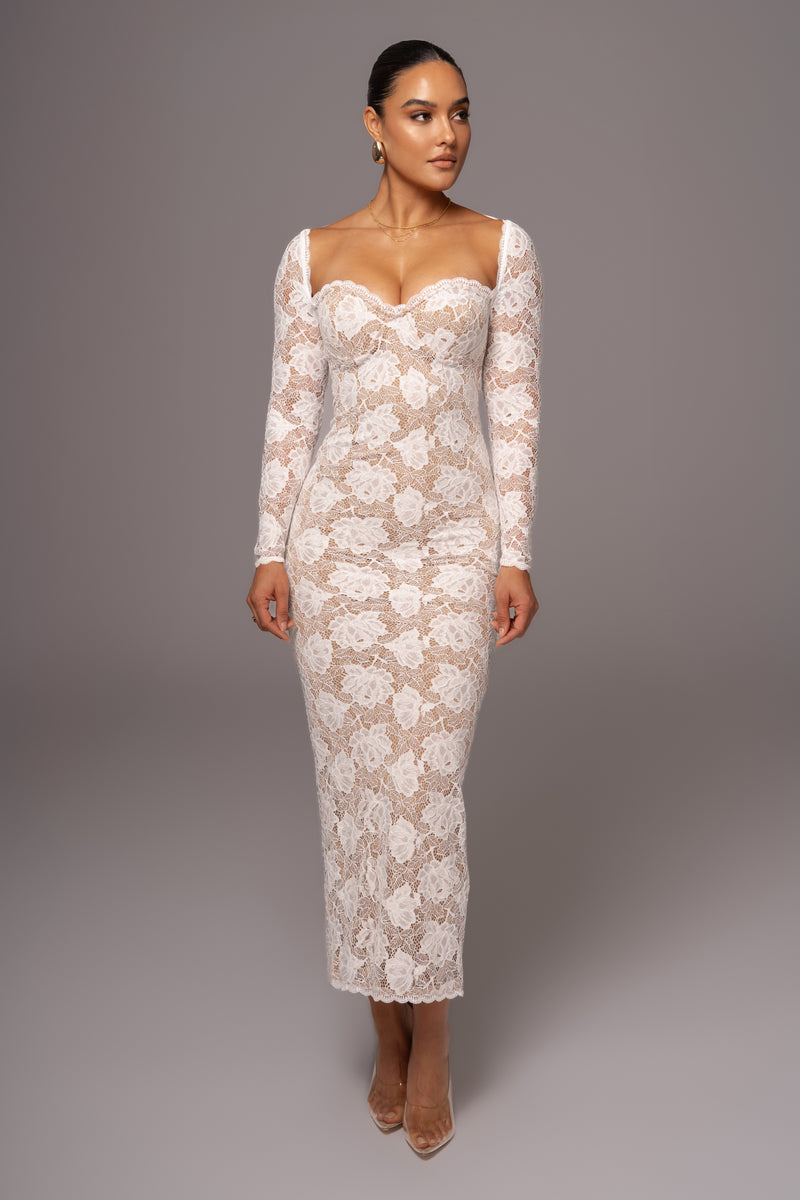 Ivory Lace Sweetheart Maxi Dress