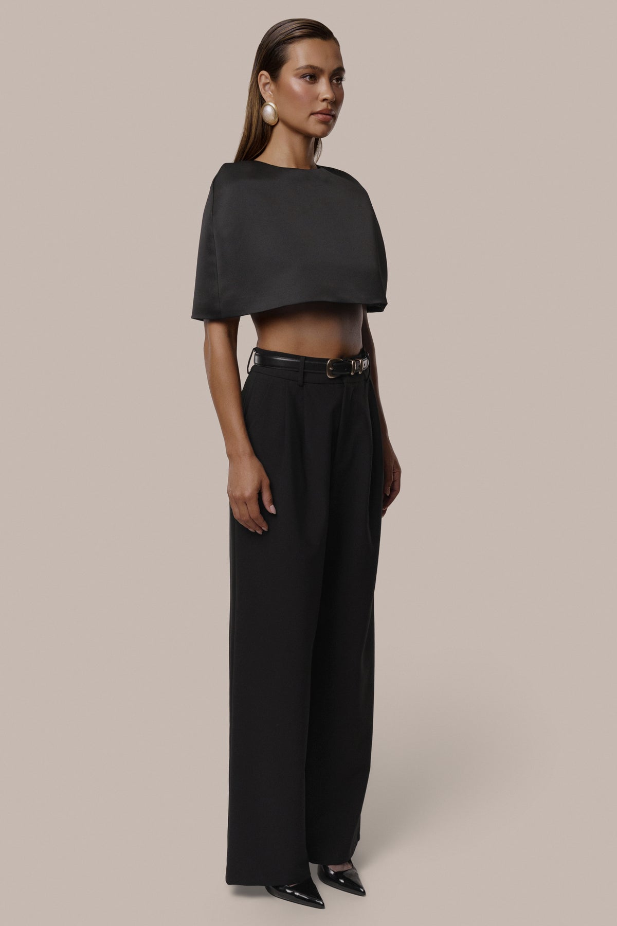 Black Main Event Crop Top