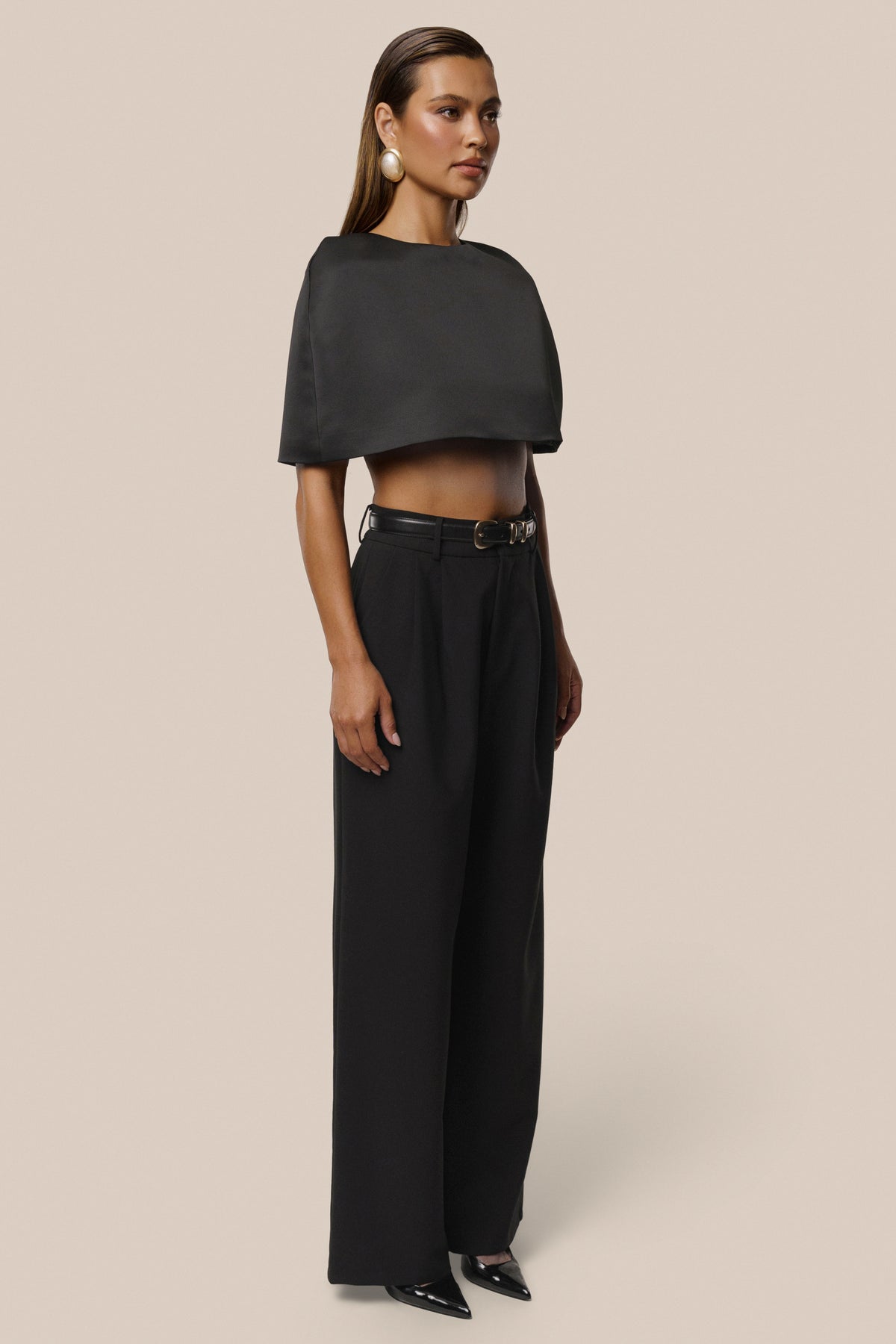 Black Main Event Crop Top