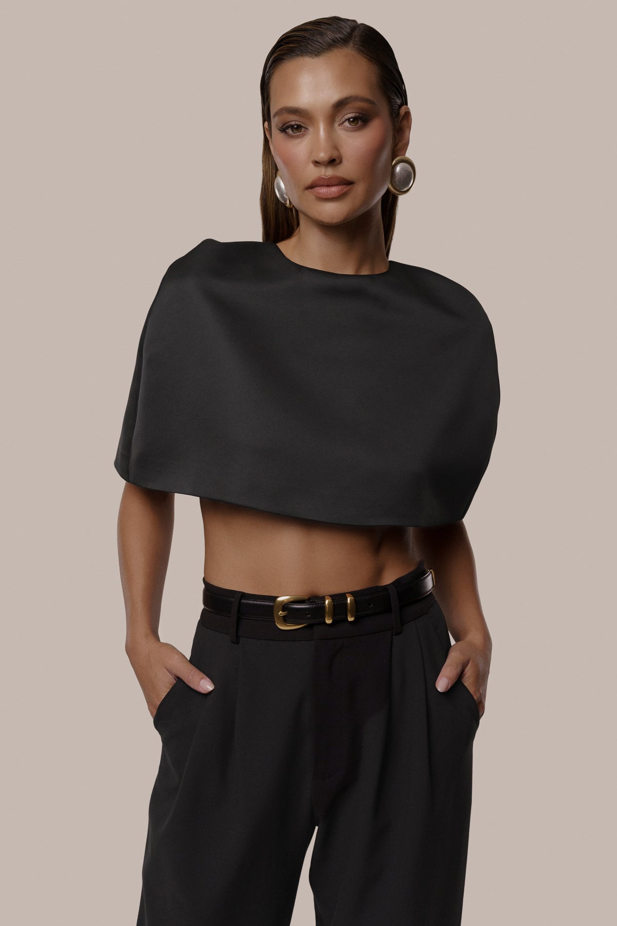 Black Main Event Crop Top