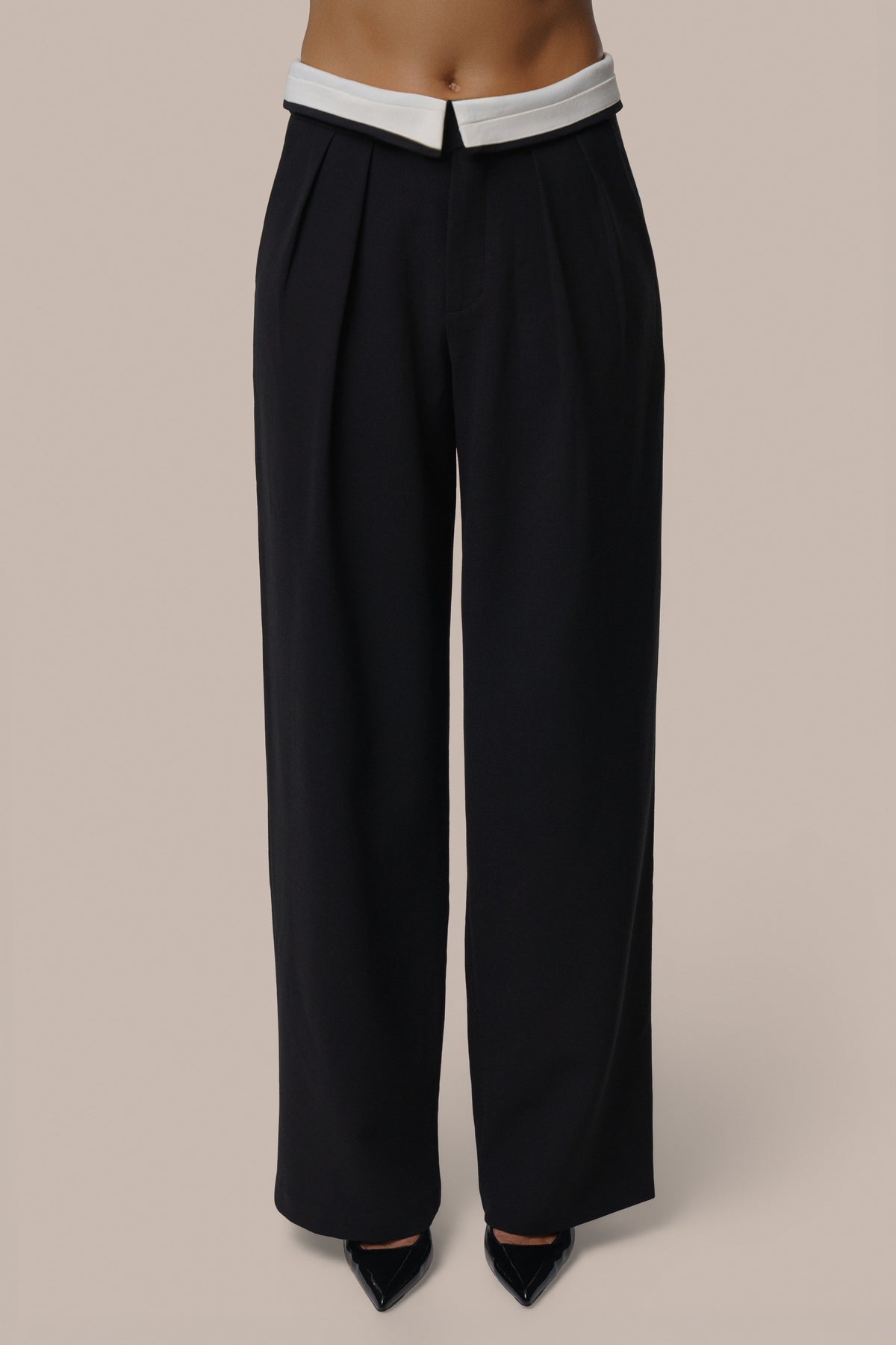 Black/Ivory Command Pleat Trouser