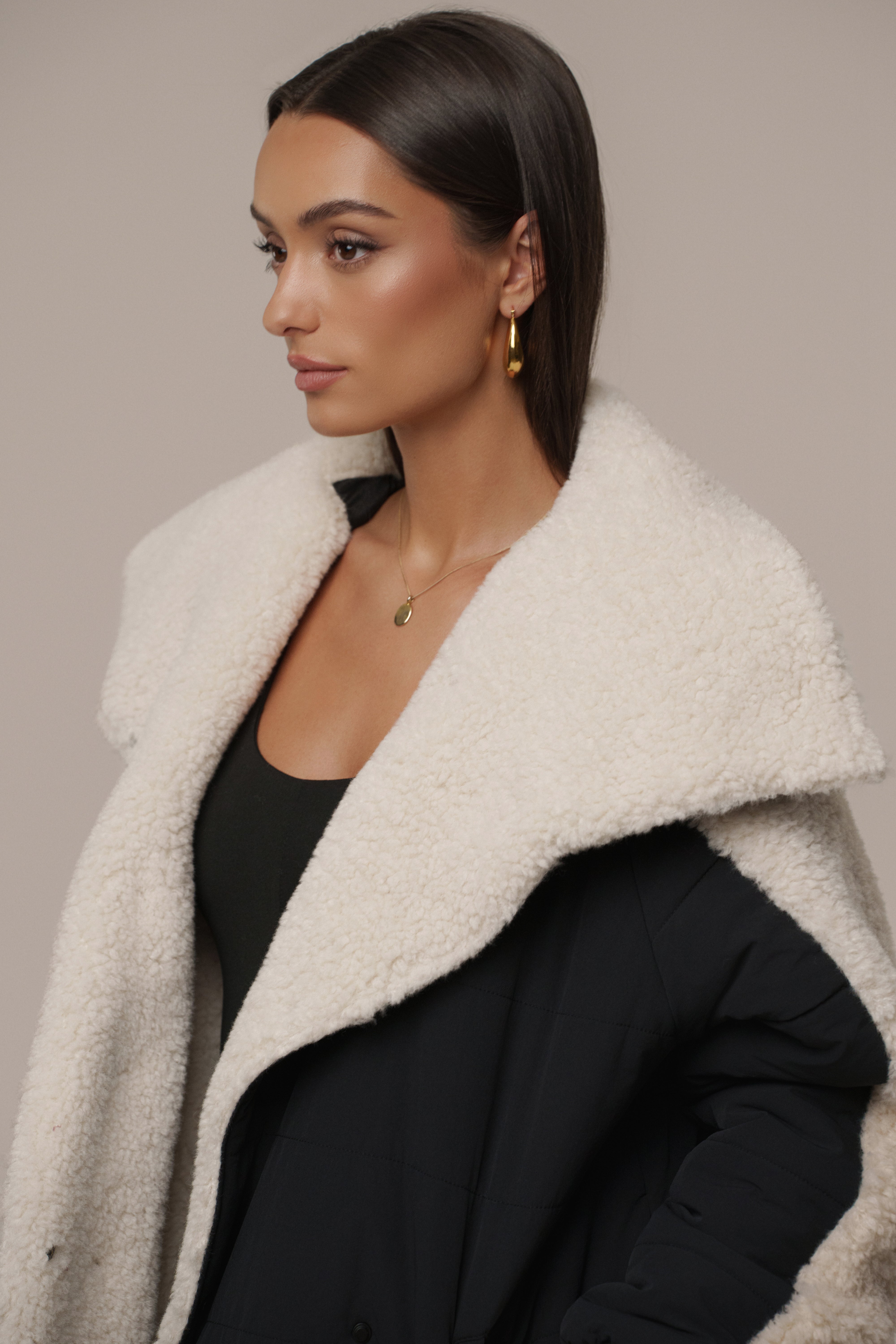 Black/Ivory Contrast Sherpa Jacket - JLUXLABEL