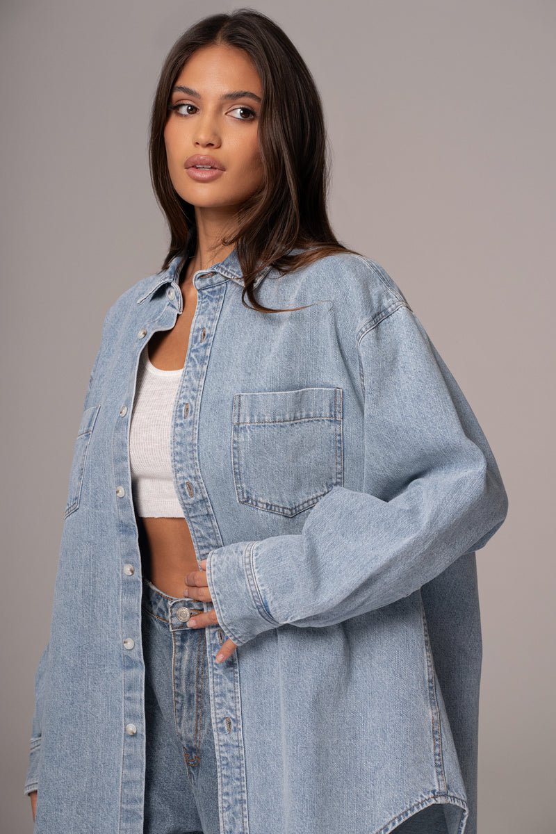 Denim clair Brandi surdimensionné à boutons