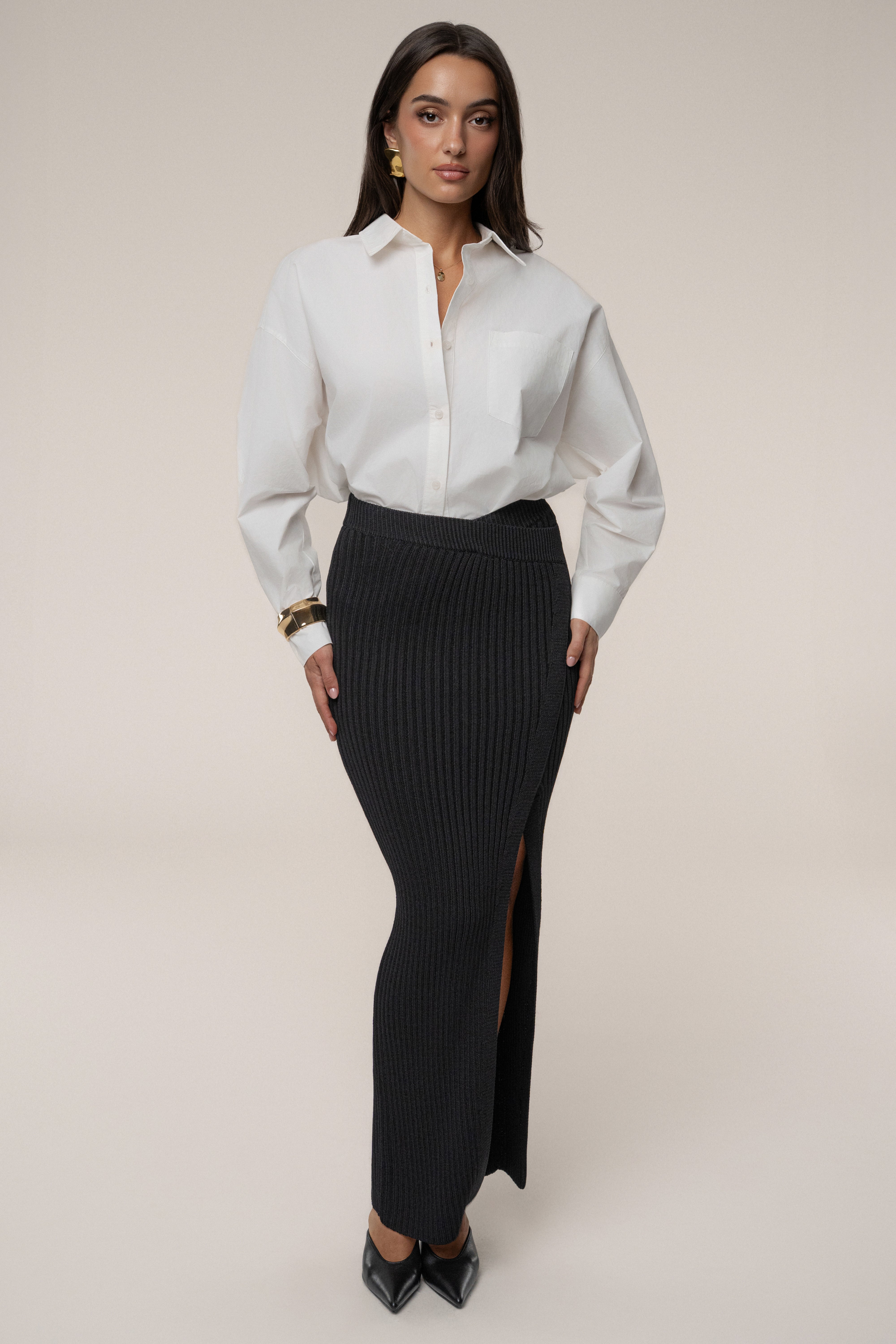 DIFFERENT IS OK Ribbed Cut-out シズニルック Blue Nikole Ribbed Skirt Set