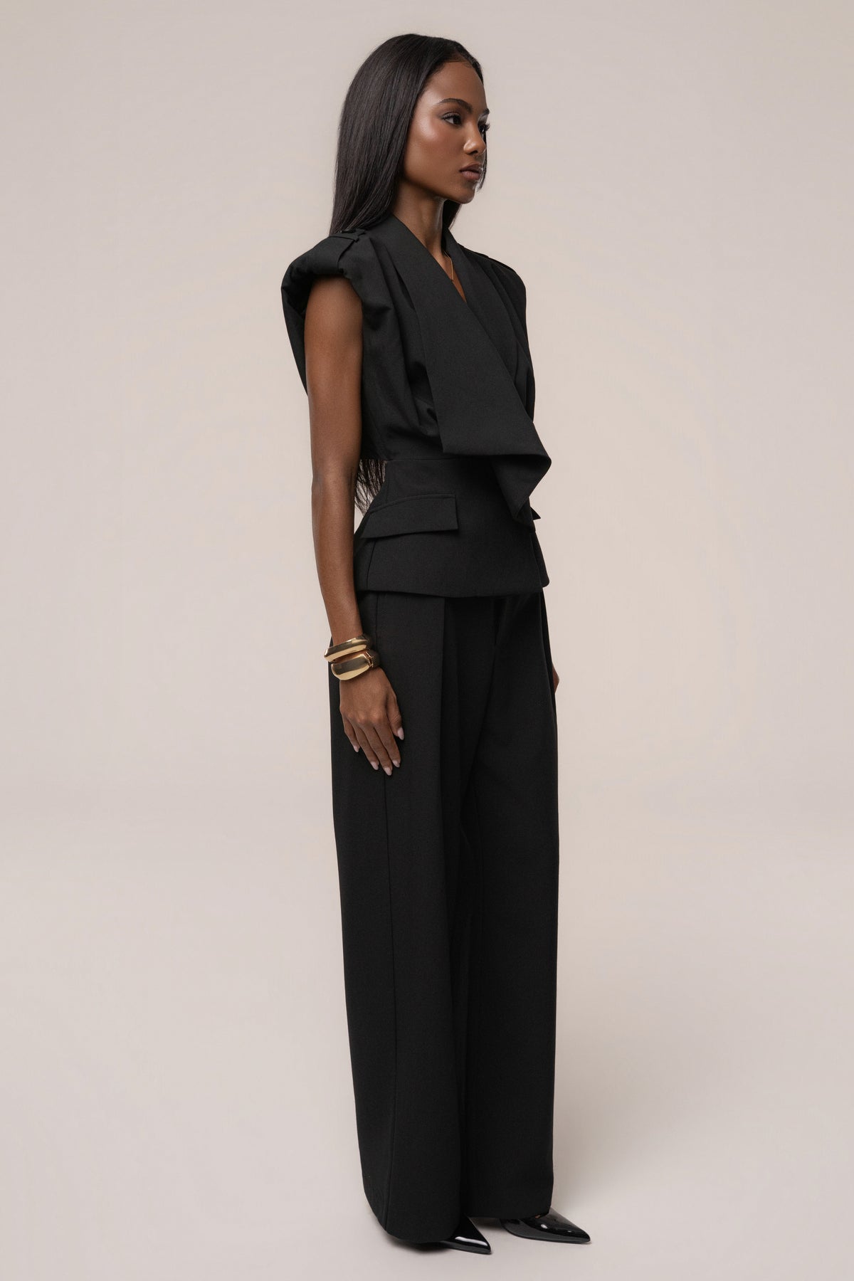 Black Madison Pleated Trouser